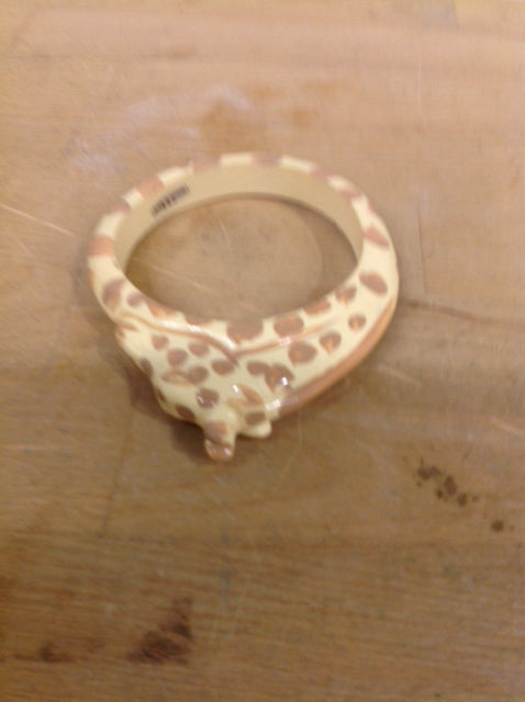 Handmade Wooden Giraffe Bracelet - Unique Animal Jewelry for Women & Girls - Perfect for Casual Wear, Gifts & Boho Fashion