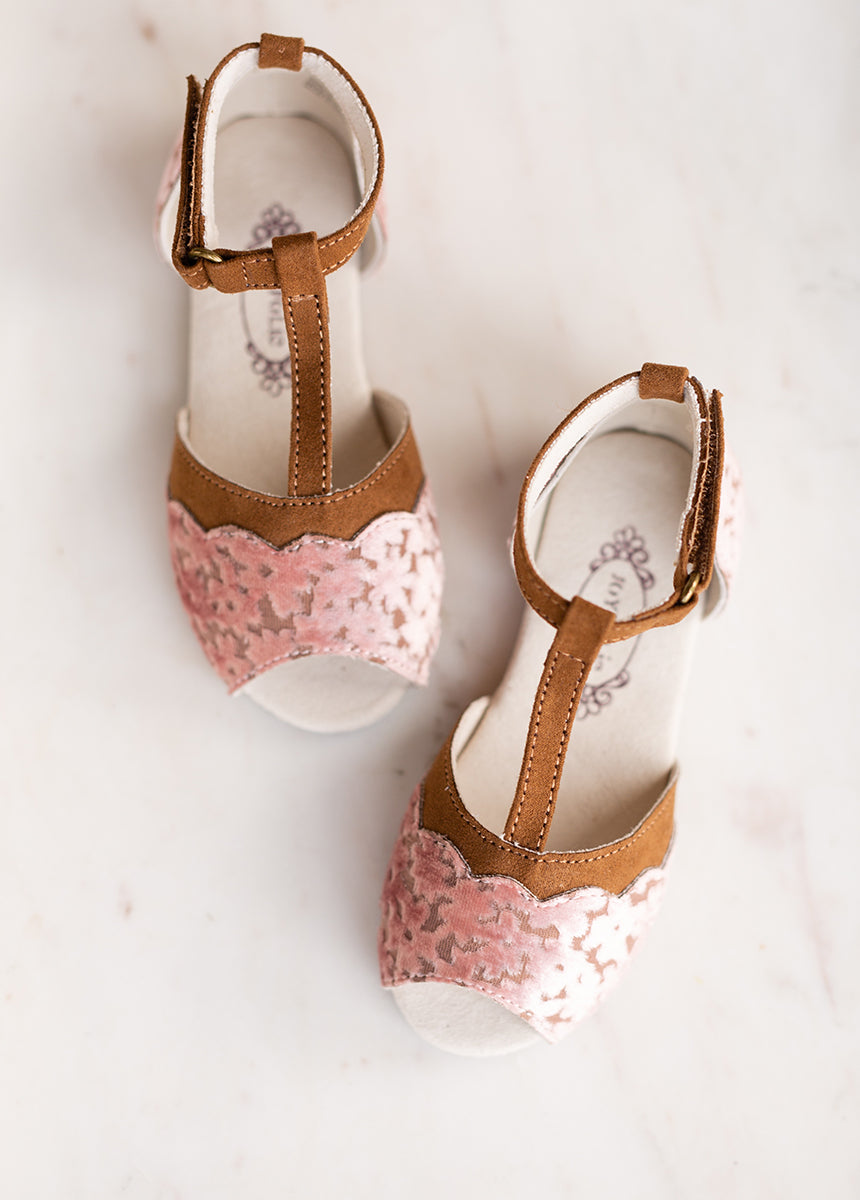 Stella Light Pink Flat Sandals for Women - Comfortable Casual Summer Shoes for Beach, Walking & Everyday Wear