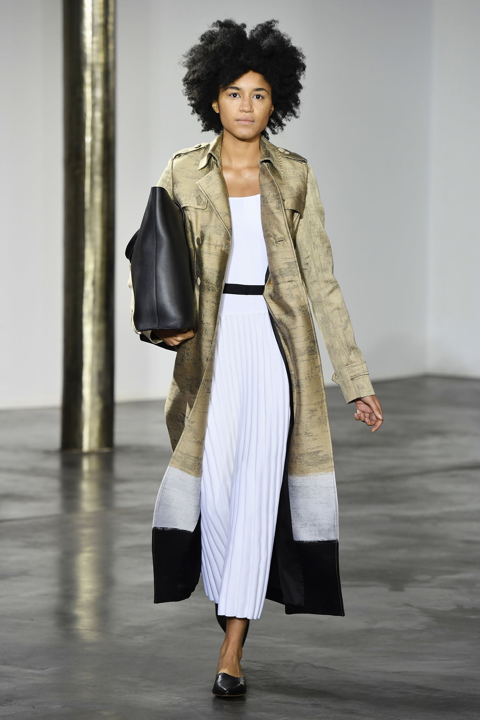 Look 39 - Stylish and Trendy Women's Fashion Accessories for Everyday Wear | Perfect for Parties, Work, and Casual Outings