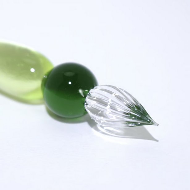 Japanese Glass Dip Pen - Short Green Calligraphy Pen for Handwriting & Art, Perfect Gift for Writers, Artists & Calligraphy Enthusiasts - Ideal for Lettering, Journaling & Creative Writing