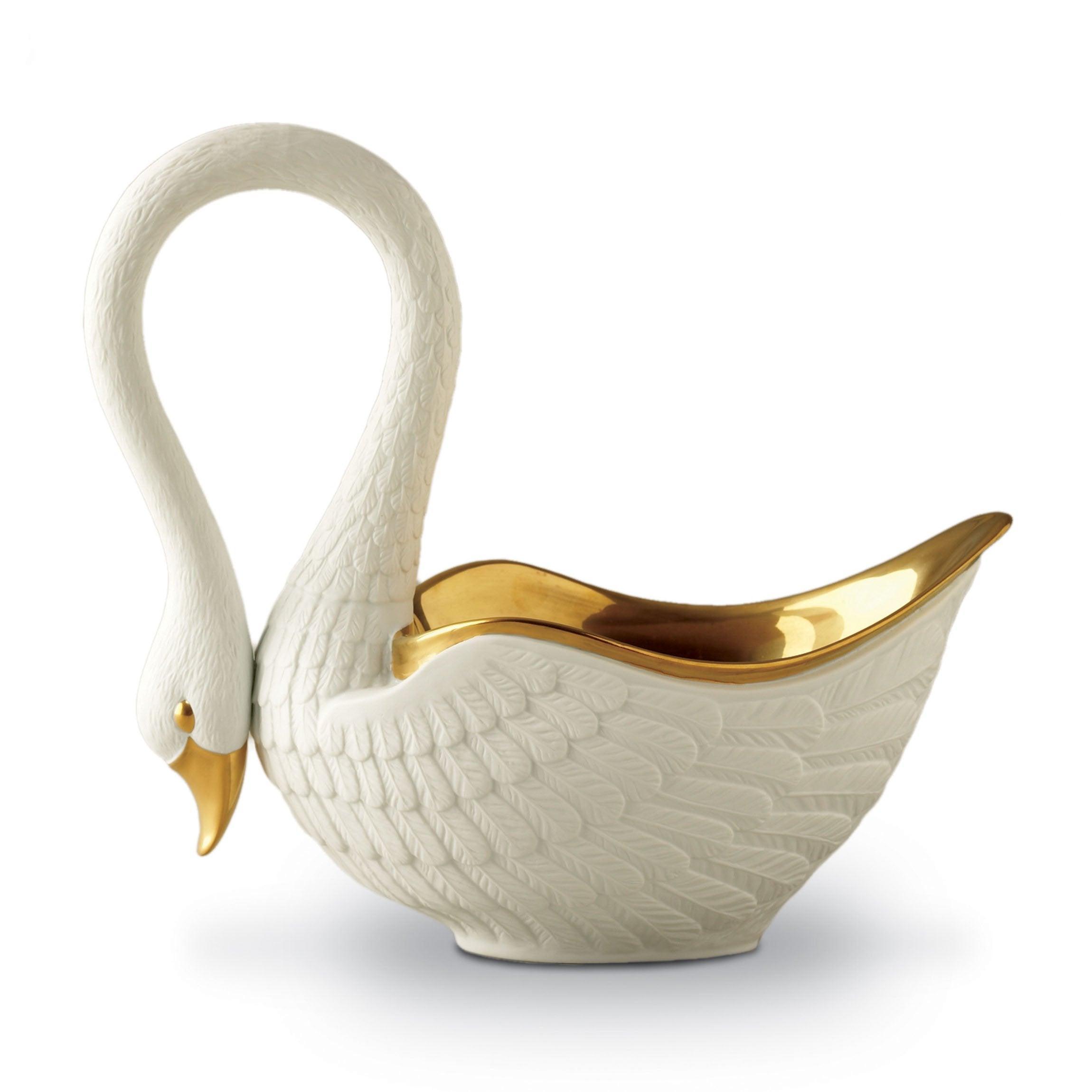 Elegant Large Swan Bowl - Handcrafted Ceramic Serving Bowl for Fruit, Salad, and Decor | Perfect for Dining, Entertaining, and Home Decor