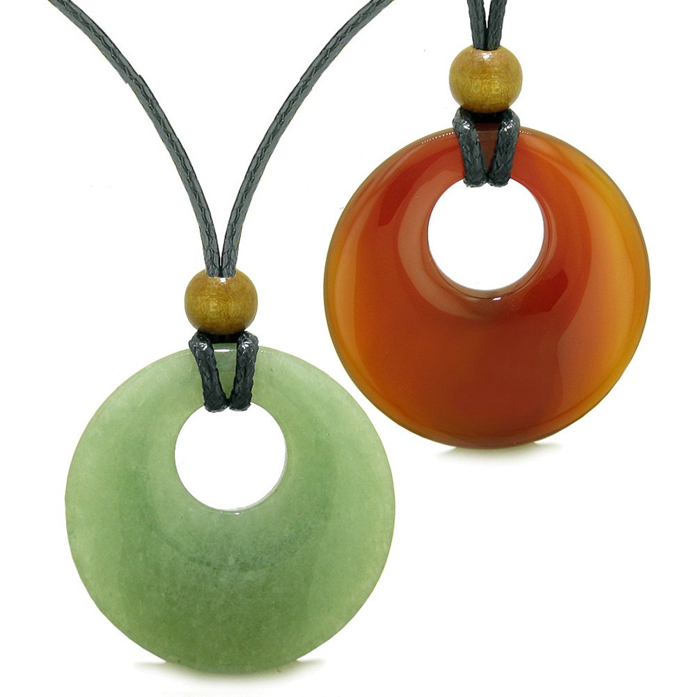 Large Go-Go Medallion Coin Donut Pendant Necklace Set - Perfect for Couples & Best Friends - Valentine's Gift, Friendship Jewelry for Everyday Wear & Special Occasions