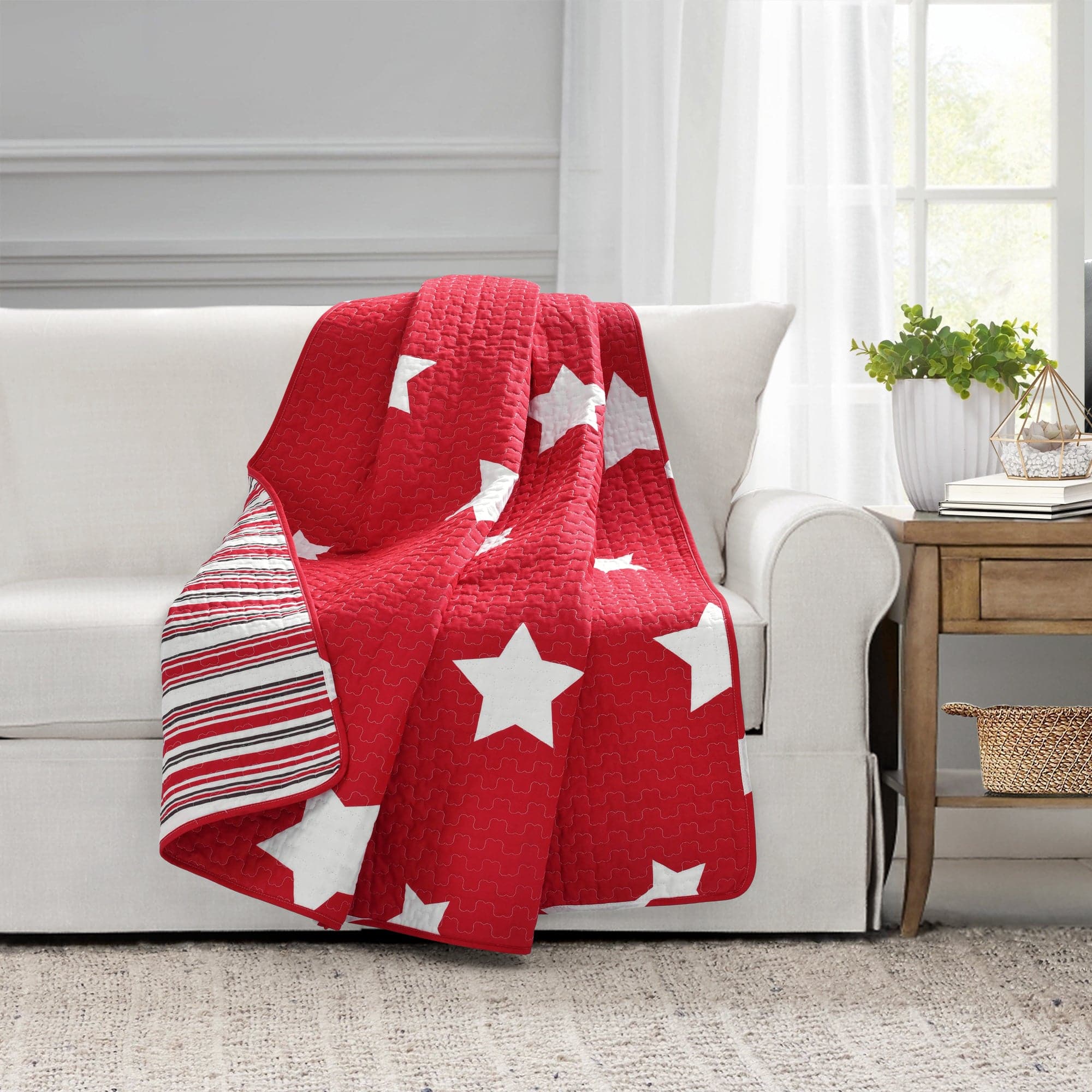 Star Reversible Cotton Throw Blanket - Soft & Cozy Double-Sided Design for Couch, Bed & Sofa - Perfect for Home Decor, Gifts & Winter Warmth