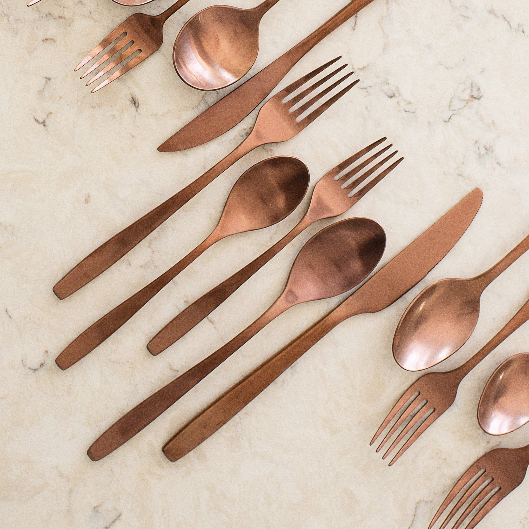 Premium Averie Copper Satin 20-Piece Flatware Set - Stainless Steel Silverware with Elegant Hammered Finish - Perfect for Dinner Parties, Wedding Gifts & Formal Dining