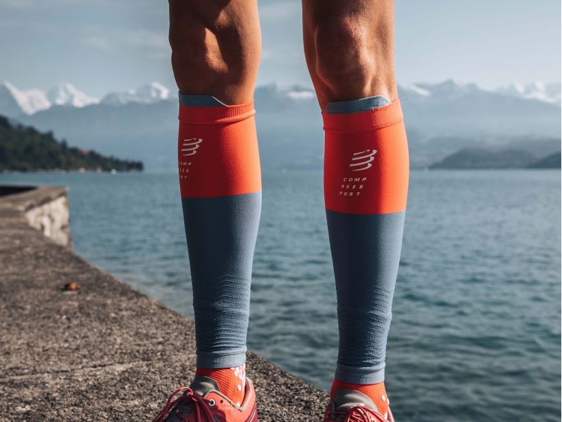 Compressport Unisex R2V2 Compression Calf Sleeves - Coral (SU00002B_401) for Running, Cycling & Sports Recovery