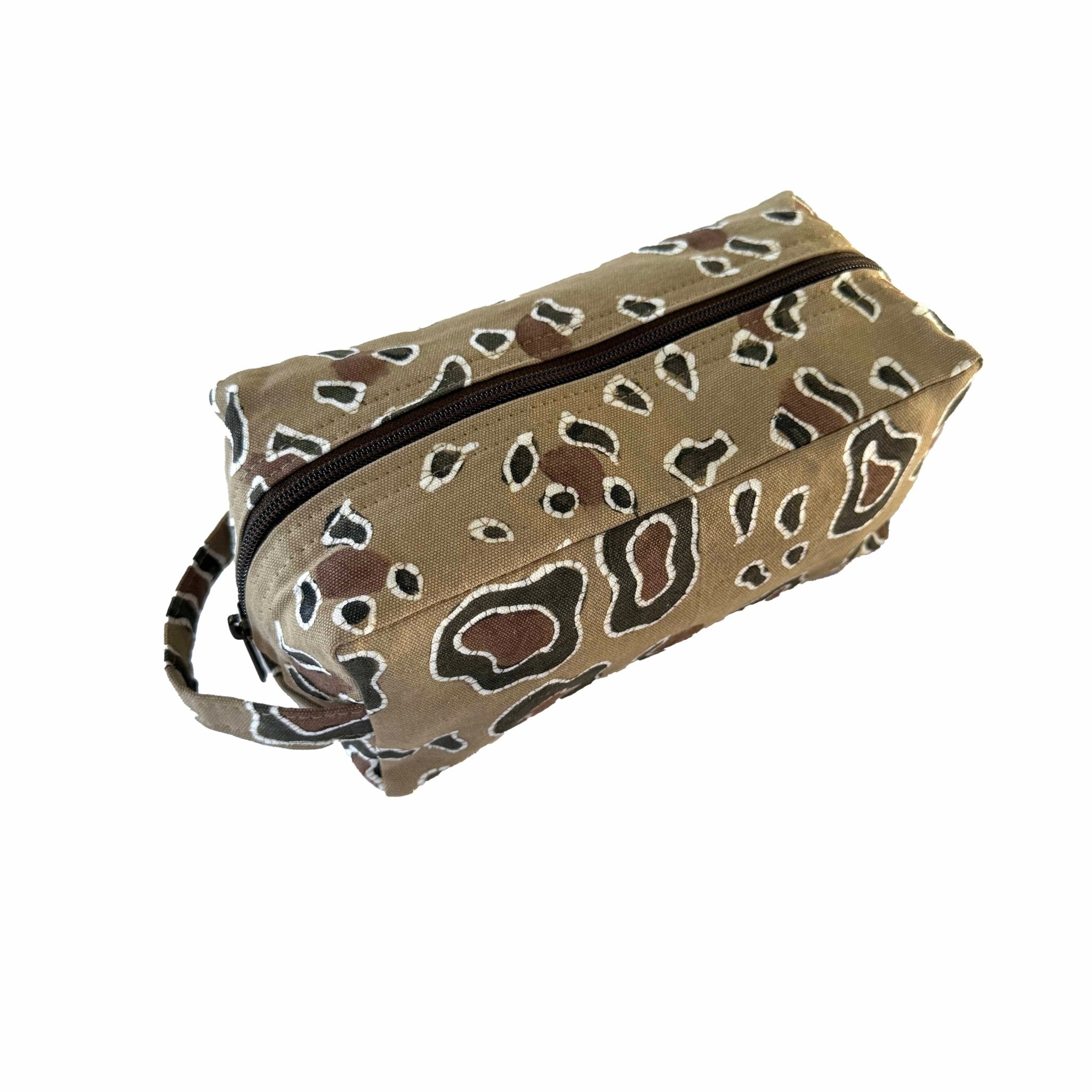 Mkupo Leopard Print Travel Pouch - Waterproof Cosmetic Bag for Makeup, Toiletries & Jewelry | Perfect for Vacation, Gym & Daily Organizer (Black Leopard Design)