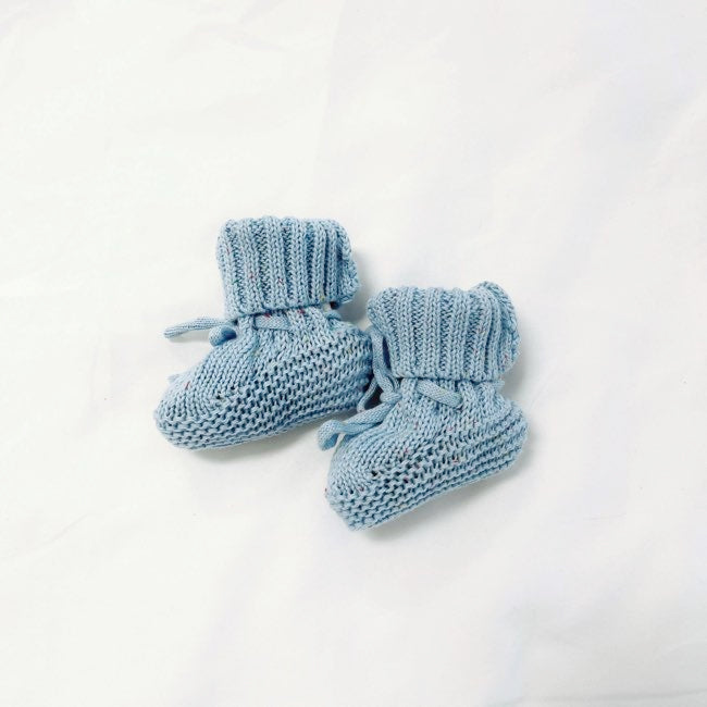 Adorable Blueberry Knit Booties for Babies - Soft & Cozy Winter Boots for Newborns & Toddlers - Perfect for Indoor & Outdoor Use