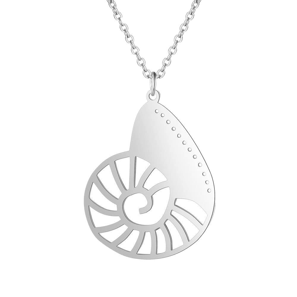 Elegant Conch Shell & Snail Charm Pendant Necklace for Women & Girls - Perfect for Beach Vacations, Boho Jewelry & Gift Giving