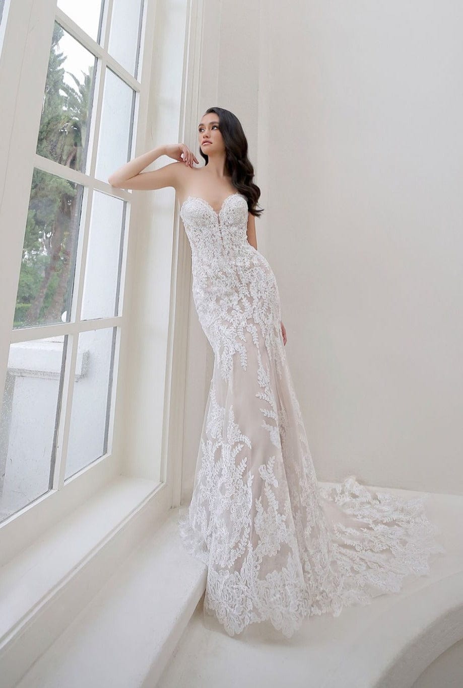 Enzoani Monique Blue Wedding Dress Size 14 - Elegant Bridal Gown for Church Ceremony & Formal Events
