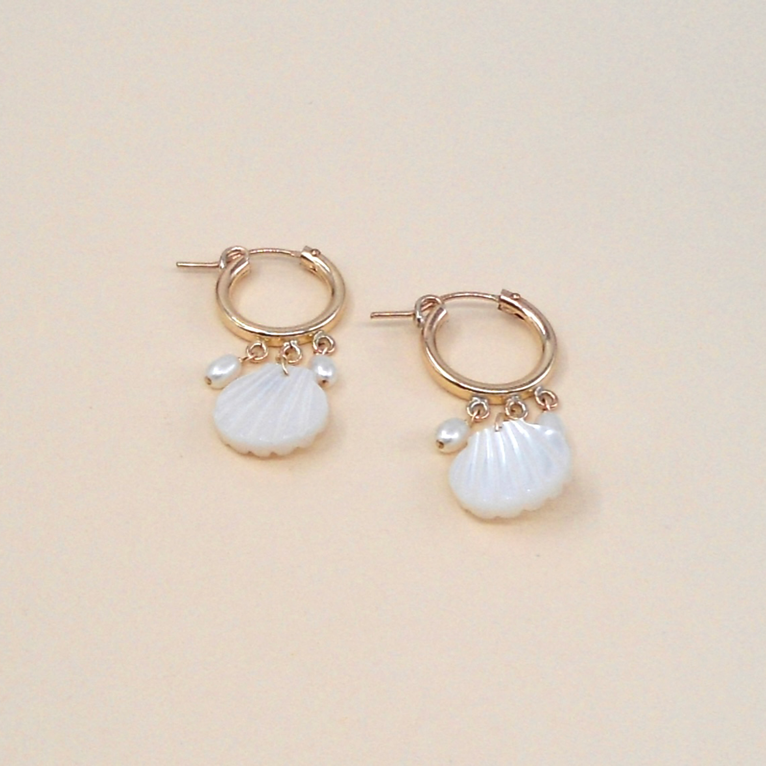 Shelley Hoops - Bulk Wholesale Earrings for Women | Trendy Hoop Jewelry for Everyday Wear & Special Occasions