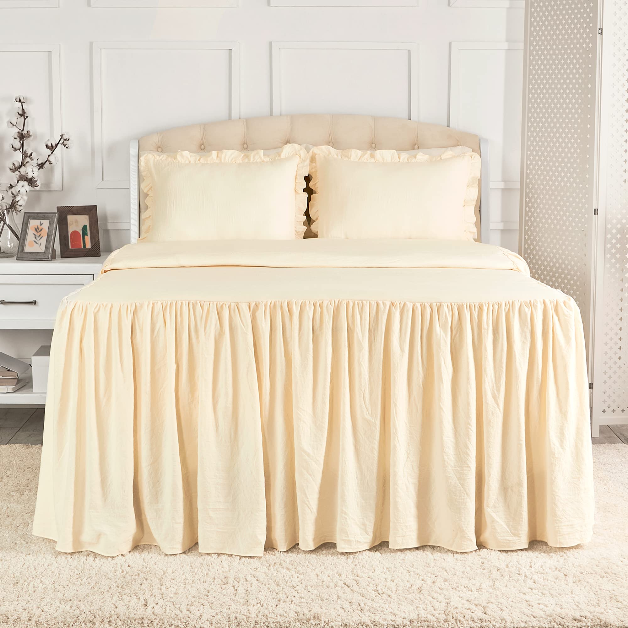 Mellanni Queen Size 3-Piece Bedspread Set - Ultra Soft Ruffled Bedspread with 2 Shams & 30