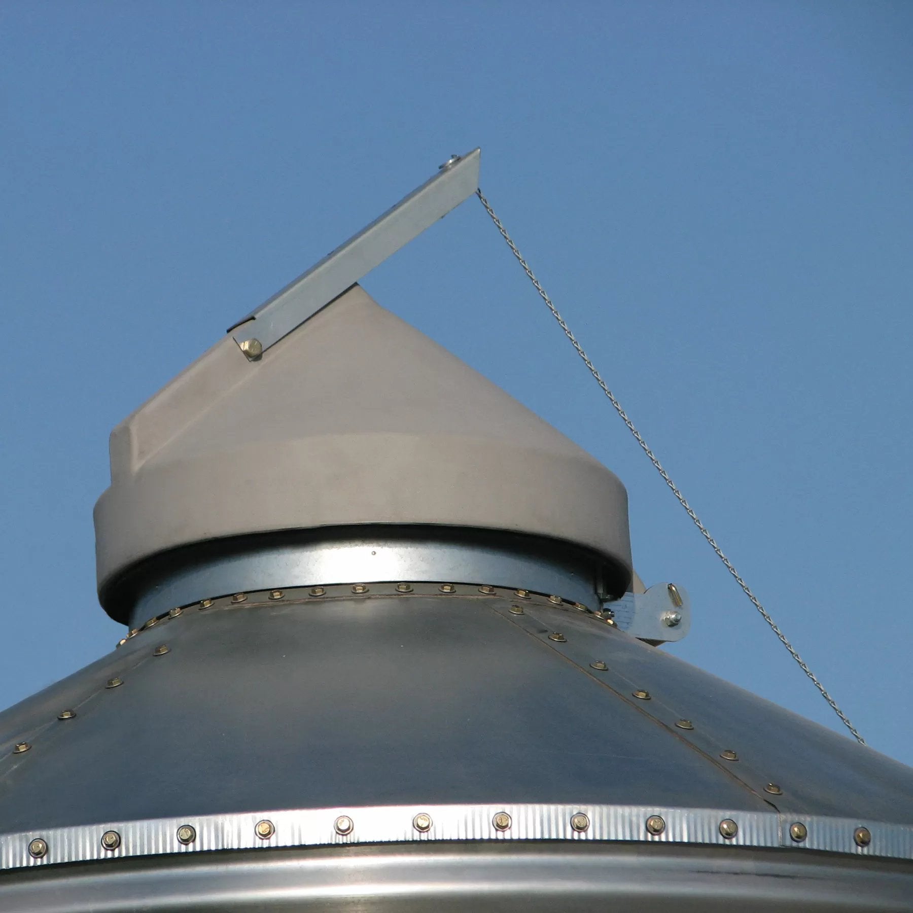 AP®/Cumberland® Bulk Feed Tank RetroFit Lid Kits Without Peak Ring - Durable Replacement Parts for Livestock Feed Storage Systems | Perfect for Farm Equipment Maintenance & Agricultural Operations