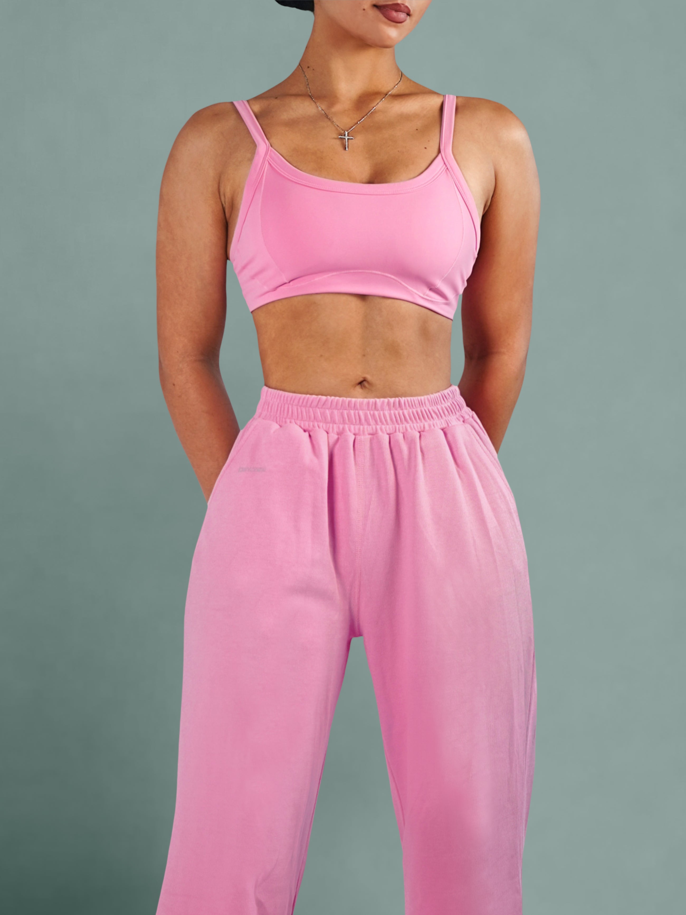 Breathable Lightweight Sports Bra for Women - Comfortable Workout Top in Breeze Pink | Perfect for Yoga, Running & Gym
