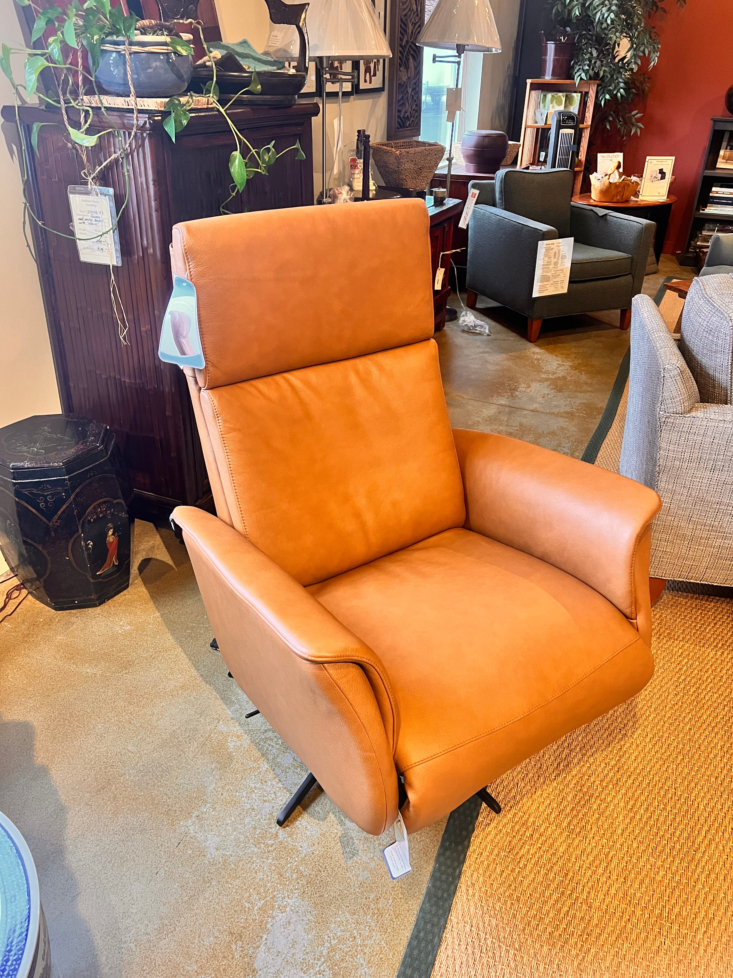 Hjort Knudsen 8007 Superior Swivel Recliner Chair - Large Size Luxury Leather Living Room Recliner with 360° Swivel Base | Perfect for Home Theater, Game Room & Office Relaxation