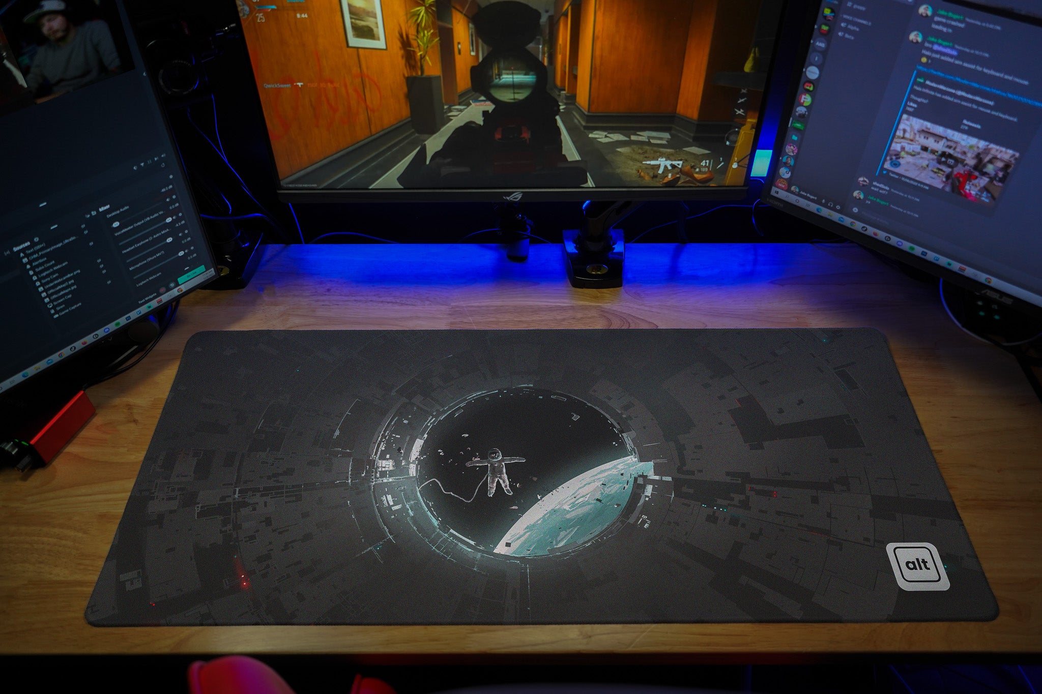 Premium Gaming Mouse Pad with Non-Slip Rubber Base - Large Moon Surface Design for PC & Laptop - Perfect for Office Work, Gaming & Graphic Design
