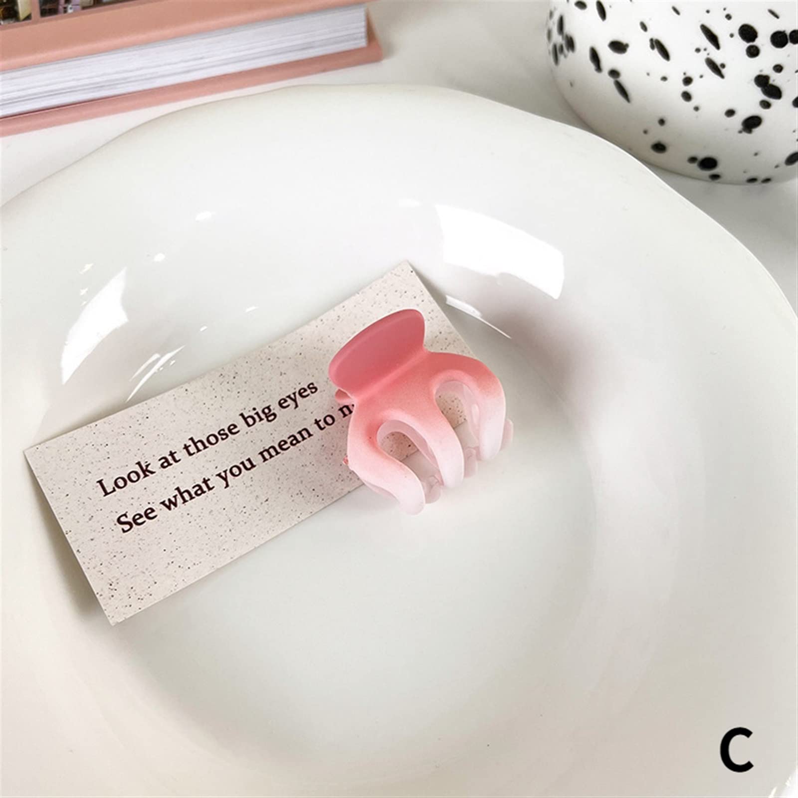 Fashion Shark Hair Claw Clip for Women - Sweet Pink Hair Accessory, Crab Hair Clamp, Non-Slip Hair Clips for Thick Hair (1 Piece) | Perfect for Beach, Party, Work & Everyday Hairstyles