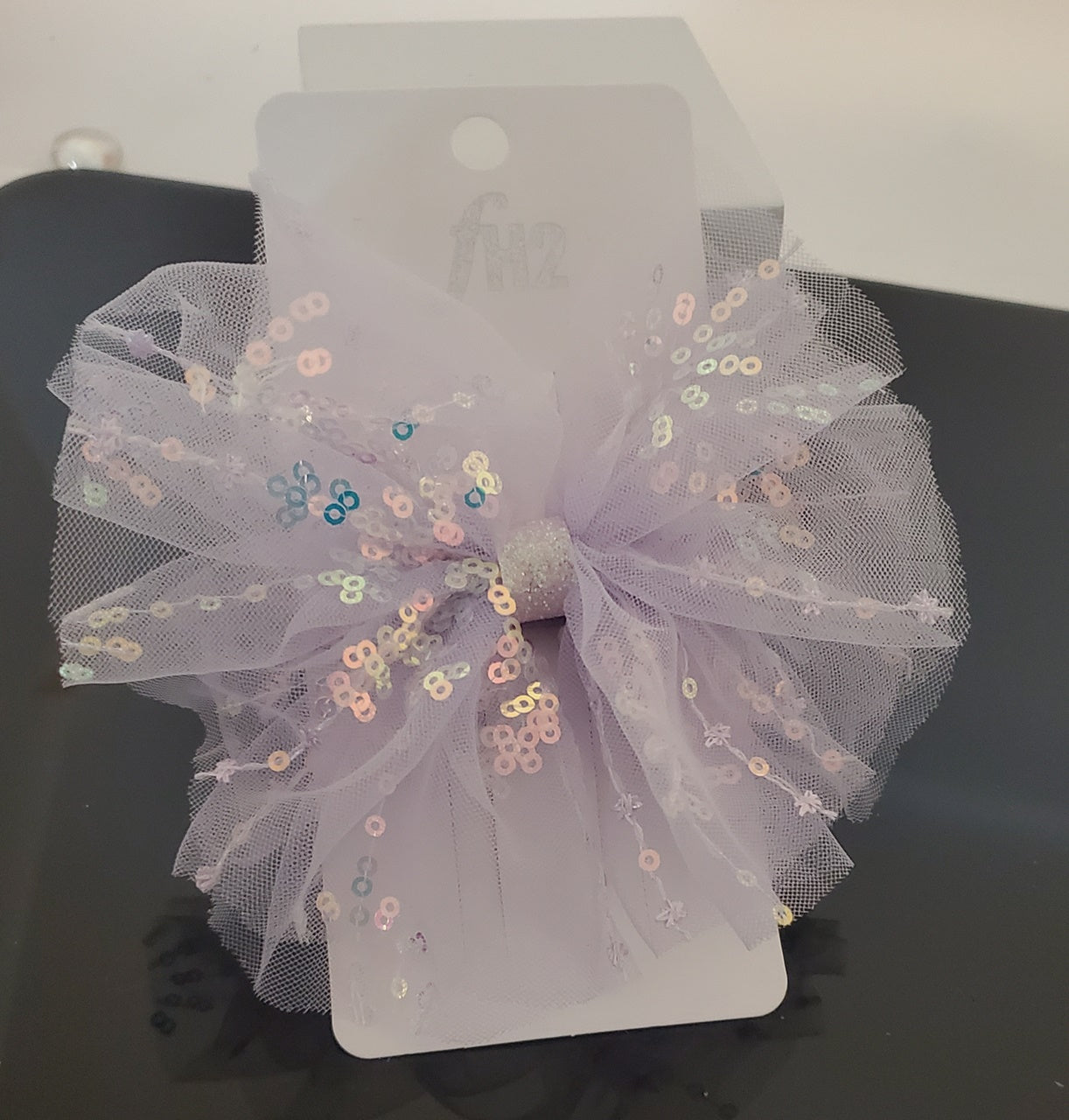 Sparkly Sequins Hair Bow for Girls - Elegant Hair Accessory for Parties, Weddings & Special Occasions