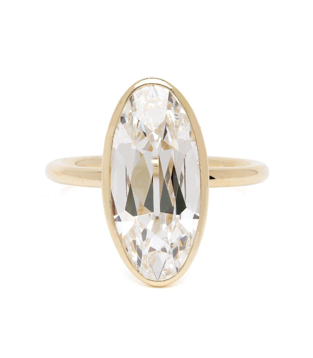 Exquisite Billie Bezel Old Mine Cut Oval Diamond Engagement Ring - Vintage Inspired Wedding Band for Women, Perfect for Proposals & Anniversaries