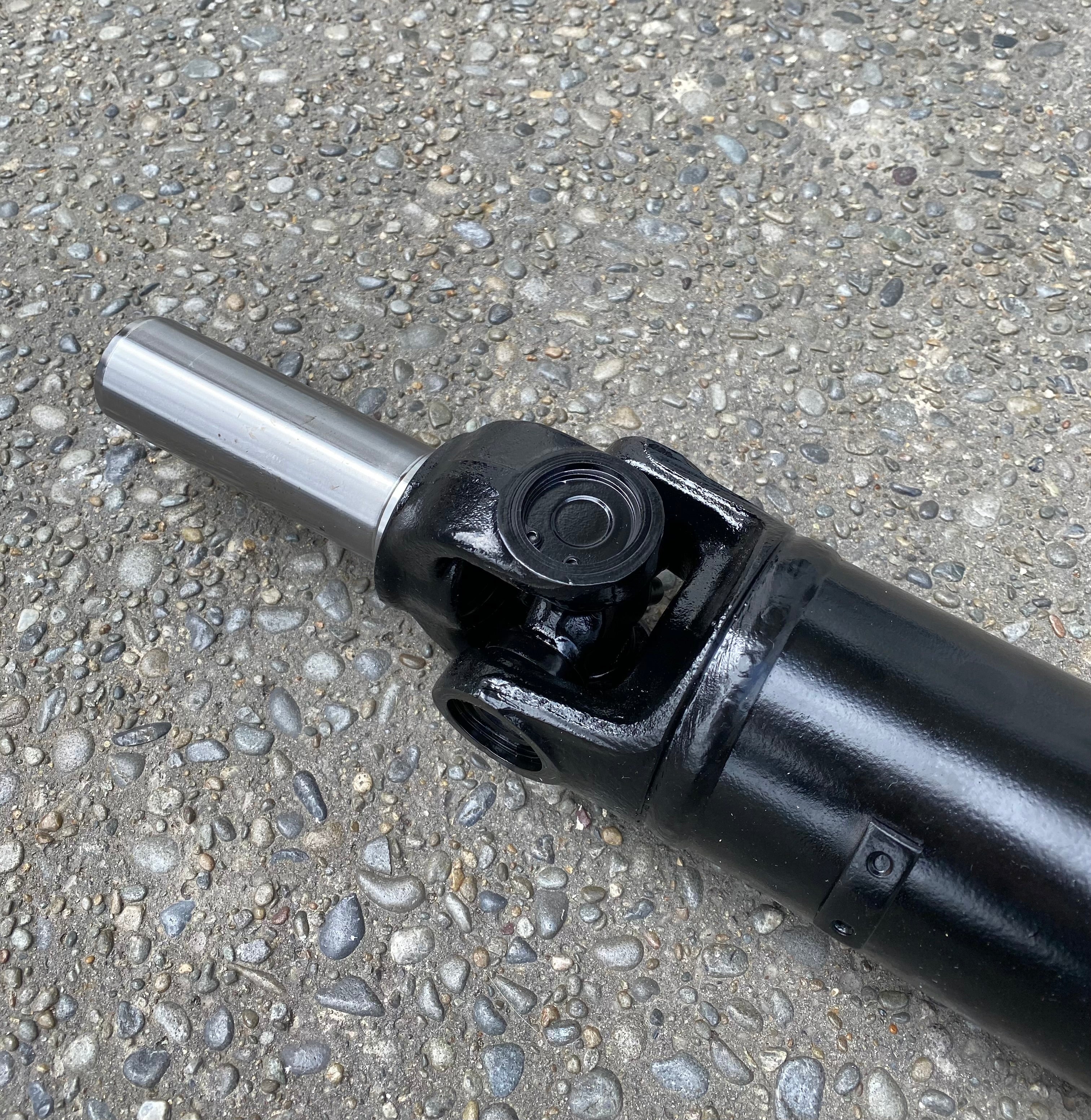 ZF to Atlas (Escort) Drive Shaft - High Performance Replacement Part for Smooth Power Transmission | Perfect for Off-Roading, Truck Upgrades & Heavy-Duty Vehicle Repairs