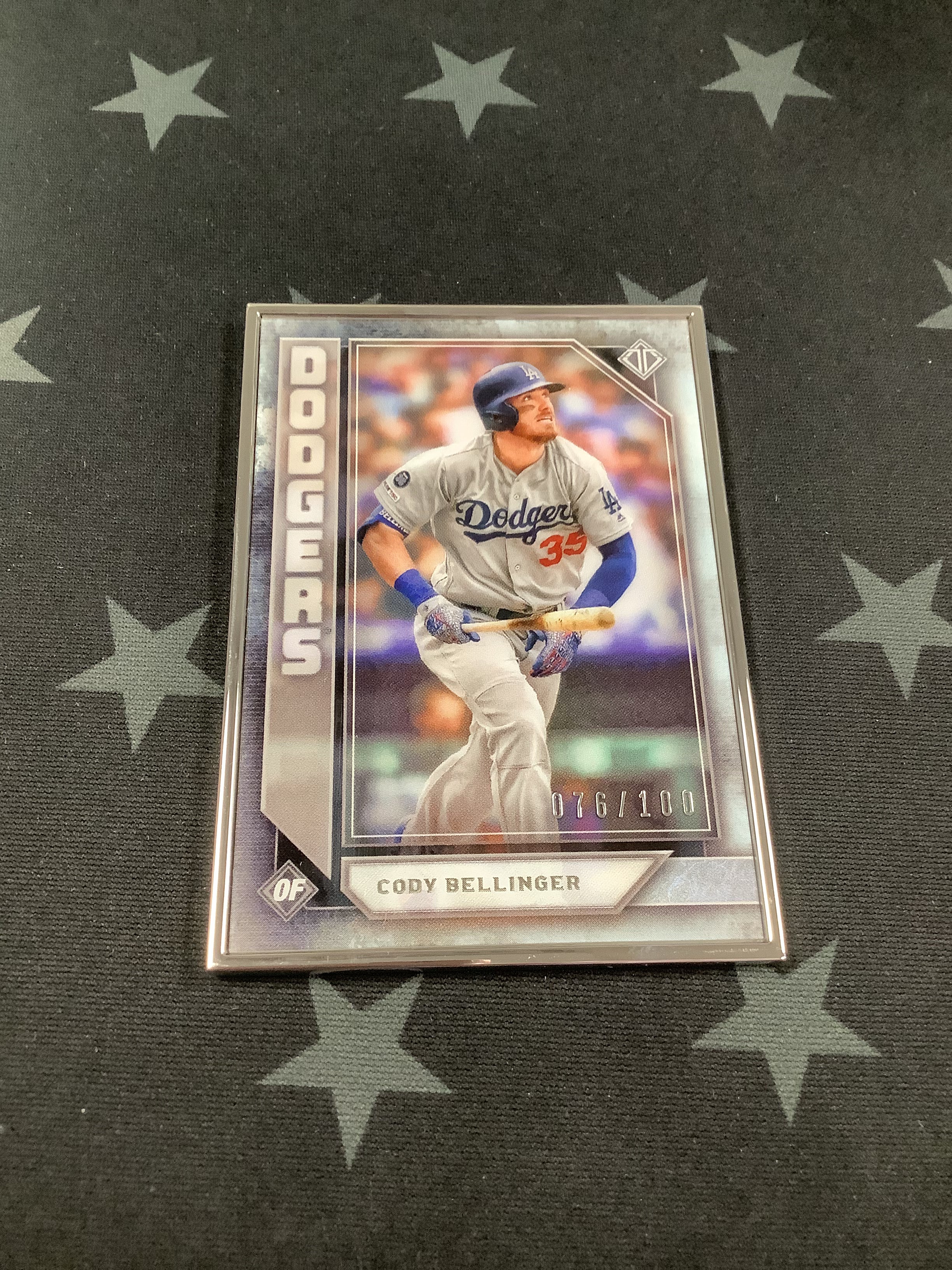 2019 CODY BELLINGER TRANSCENDENT COLLECTION BASEBALL CARD #4/100 - Limited Edition MLB Memorabilia for Collectors & Fans - Perfect for Display, Trading, and Sports Memorabilia Collections