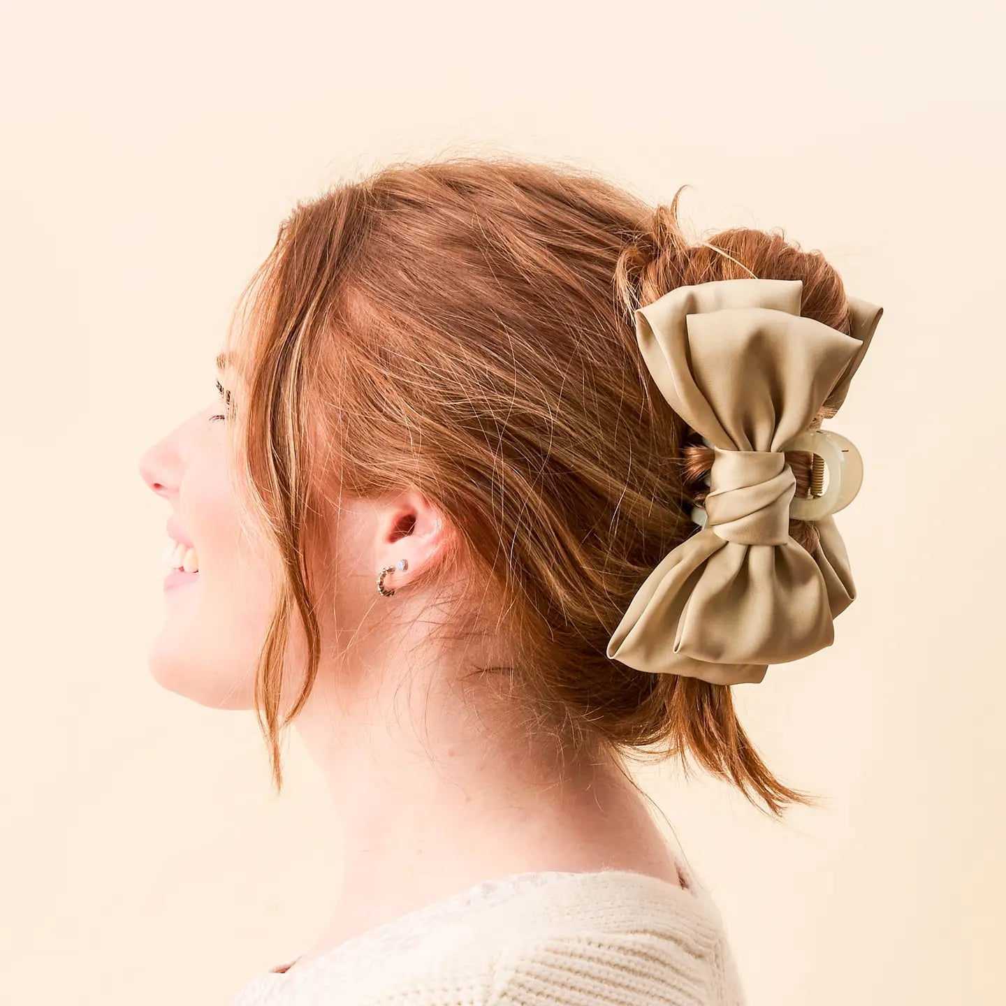 Elegant Green Satin Bow Hair Clip - Fashionable Hair Accessory for Women & Girls (Perfect for Weddings, Parties & Everyday Style)