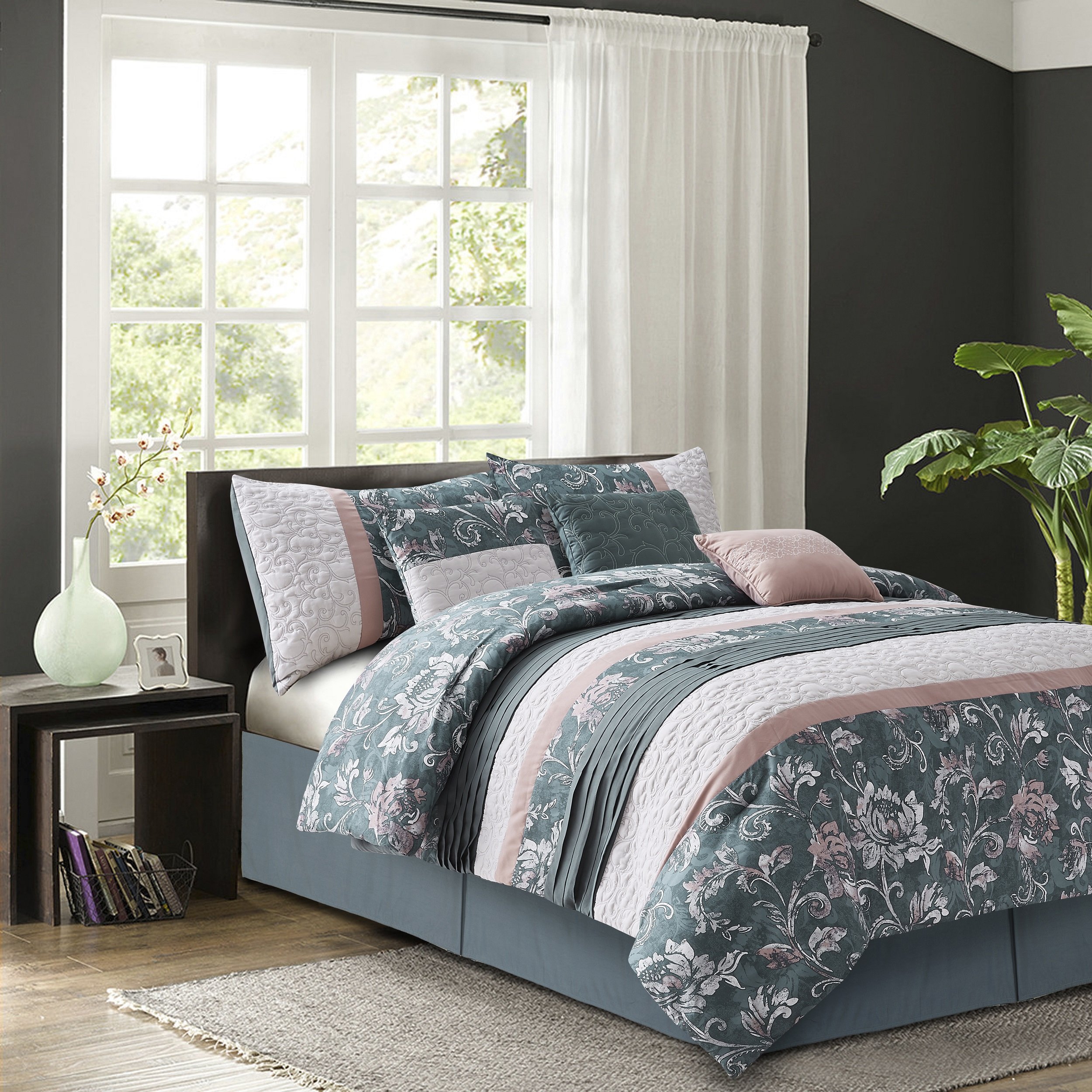 Harlow Blush 7-Piece Comforter Set - Queen/King Size Bedding with Pillow Shams & Decorative Pillows - Soft Luxury Bedroom Set for Cozy Sleep & Stylish Home Decor