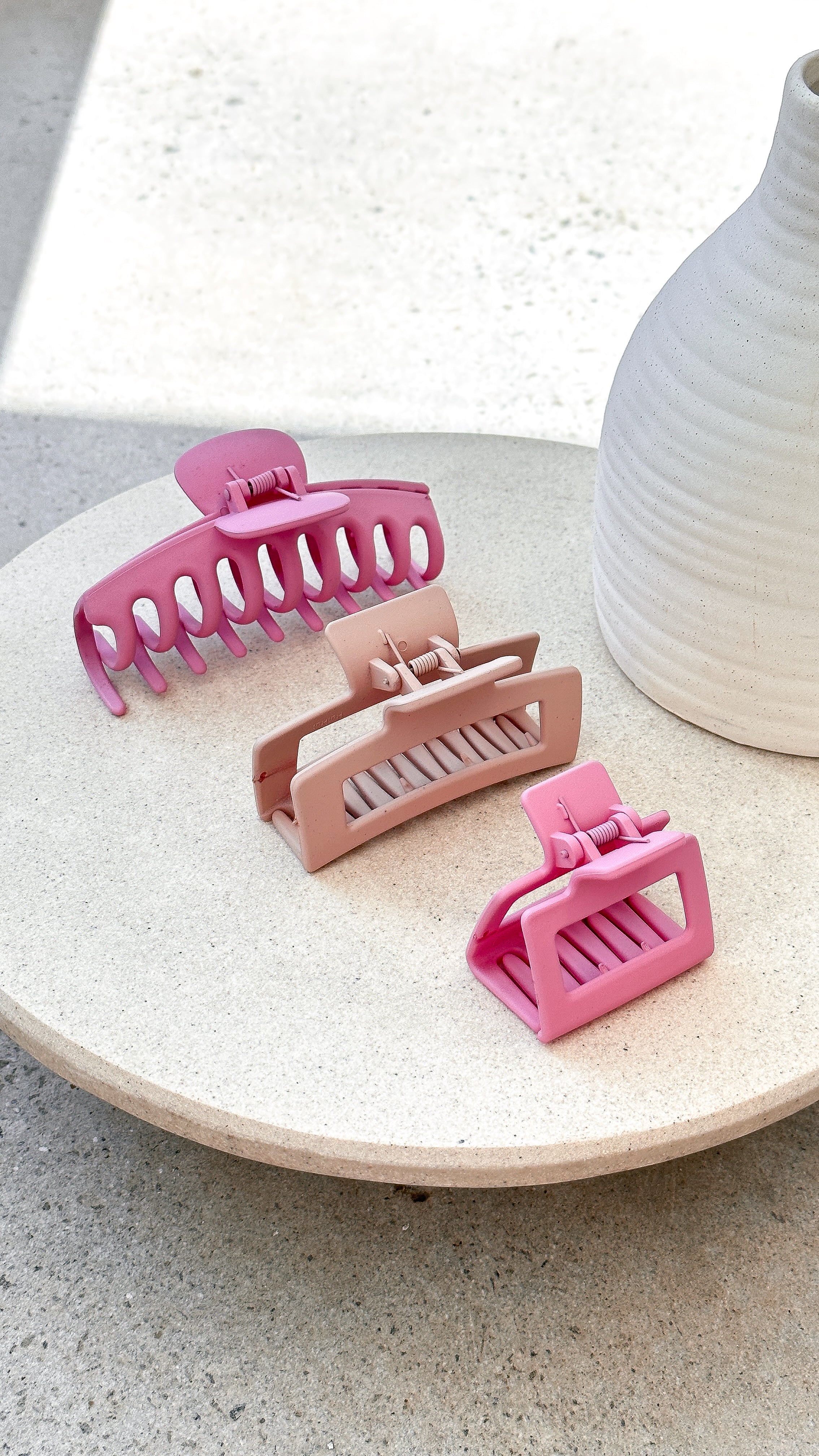 Larna 3 Pack Claw Clips for Women - Pink & Beige Hair Claw Clips for Thick Hair, Strong Hold Hair Clips for Ponytails, Bun & Updos - Perfect for Work, Gym & Everyday Use