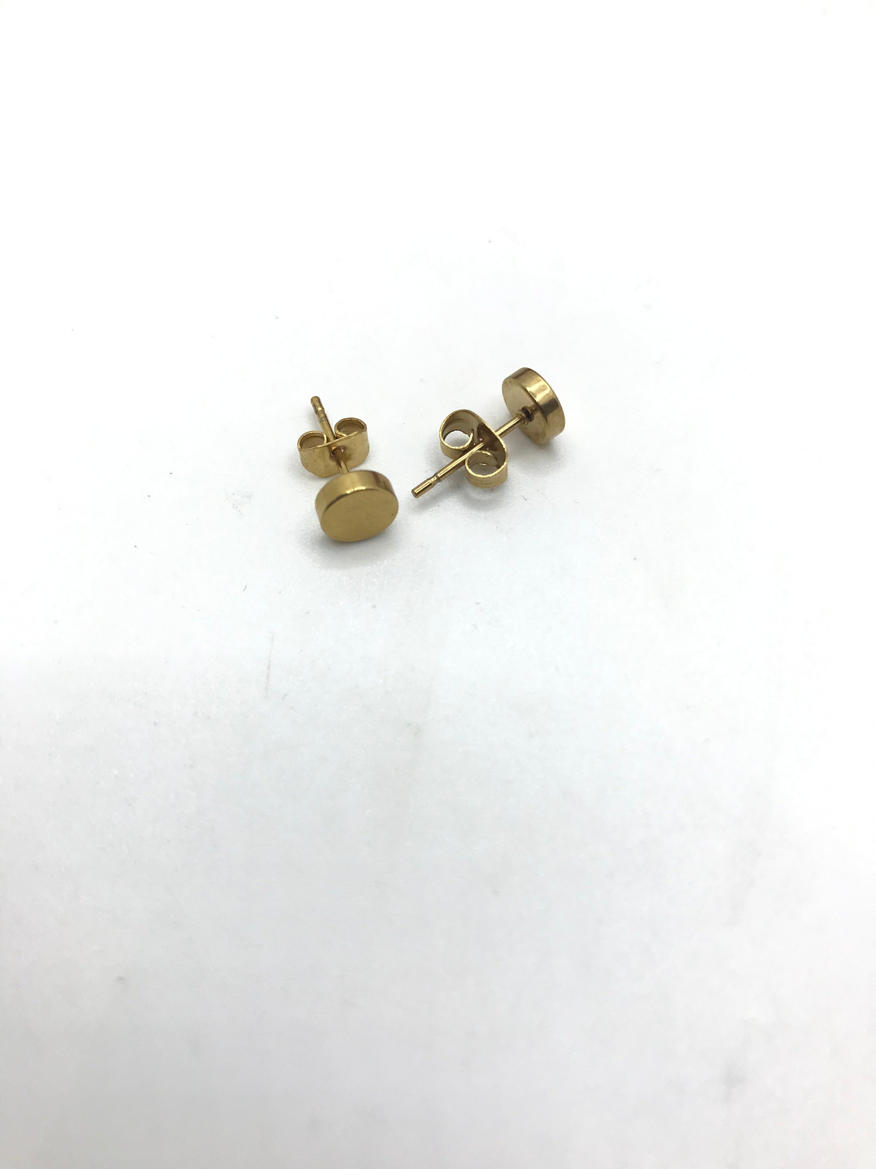 Black Stainless Steel Studs for Jewelry Making - Durable & Stylish Earrings, Nose Rings & Body Piercings