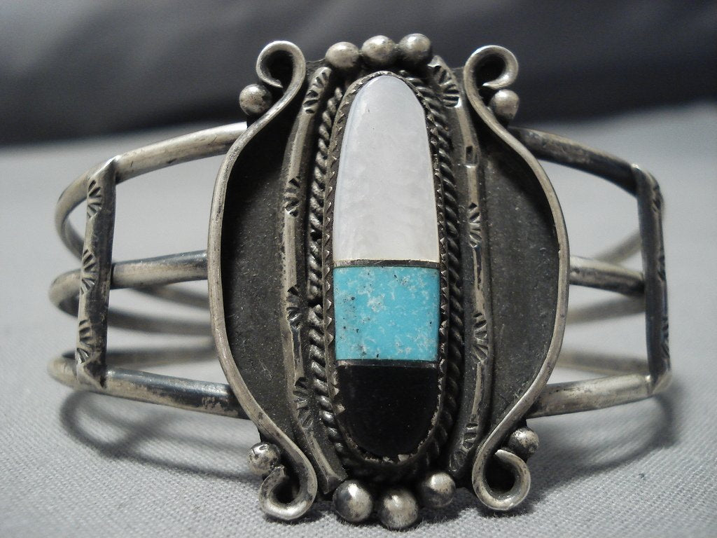 Authentic Vintage Navajo Turquoise Sterling Silver Bracelet - Handmade Native American Jewelry for Women - Perfect for Boho, Western & Festival Fashion