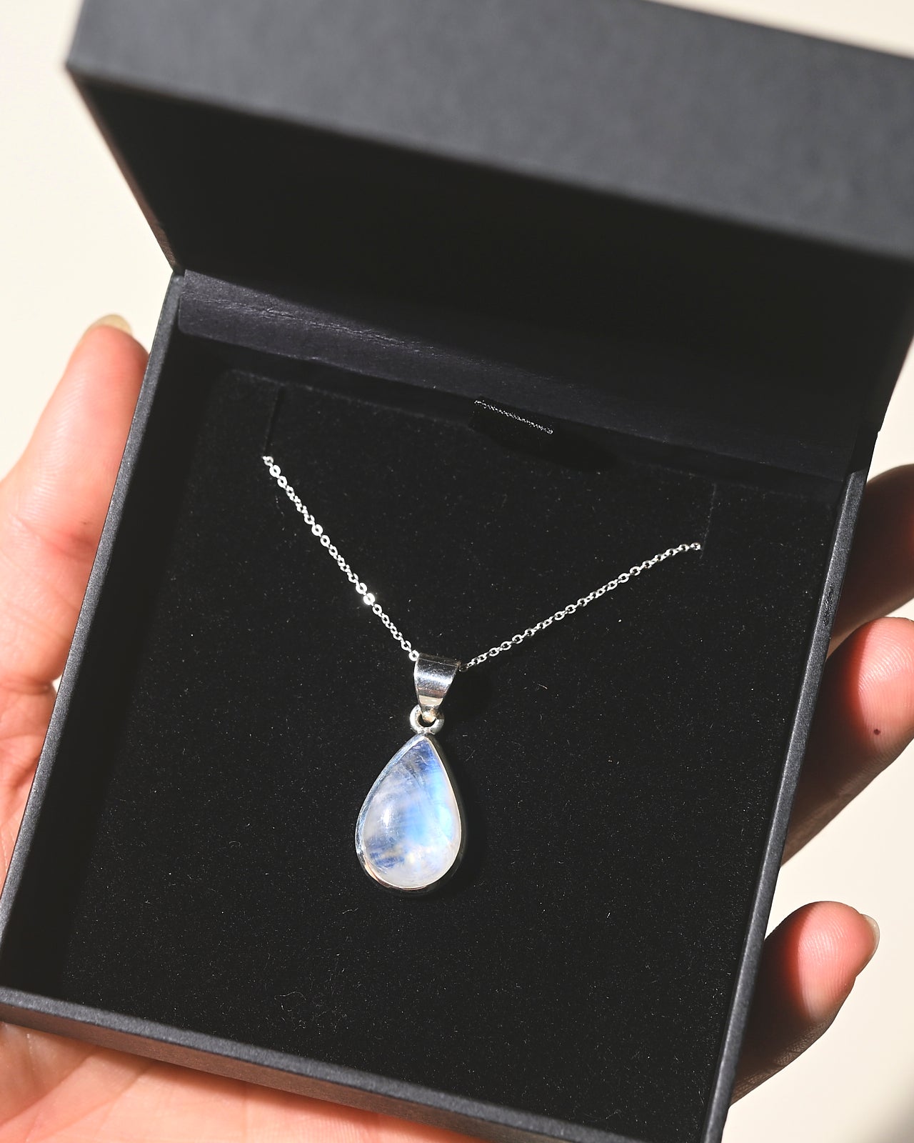 Moonstone Necklace for Women – Healing Crystal Jewelry for Meditation, Yoga & Spiritual Balance | Elegant Boho Pendant Gift