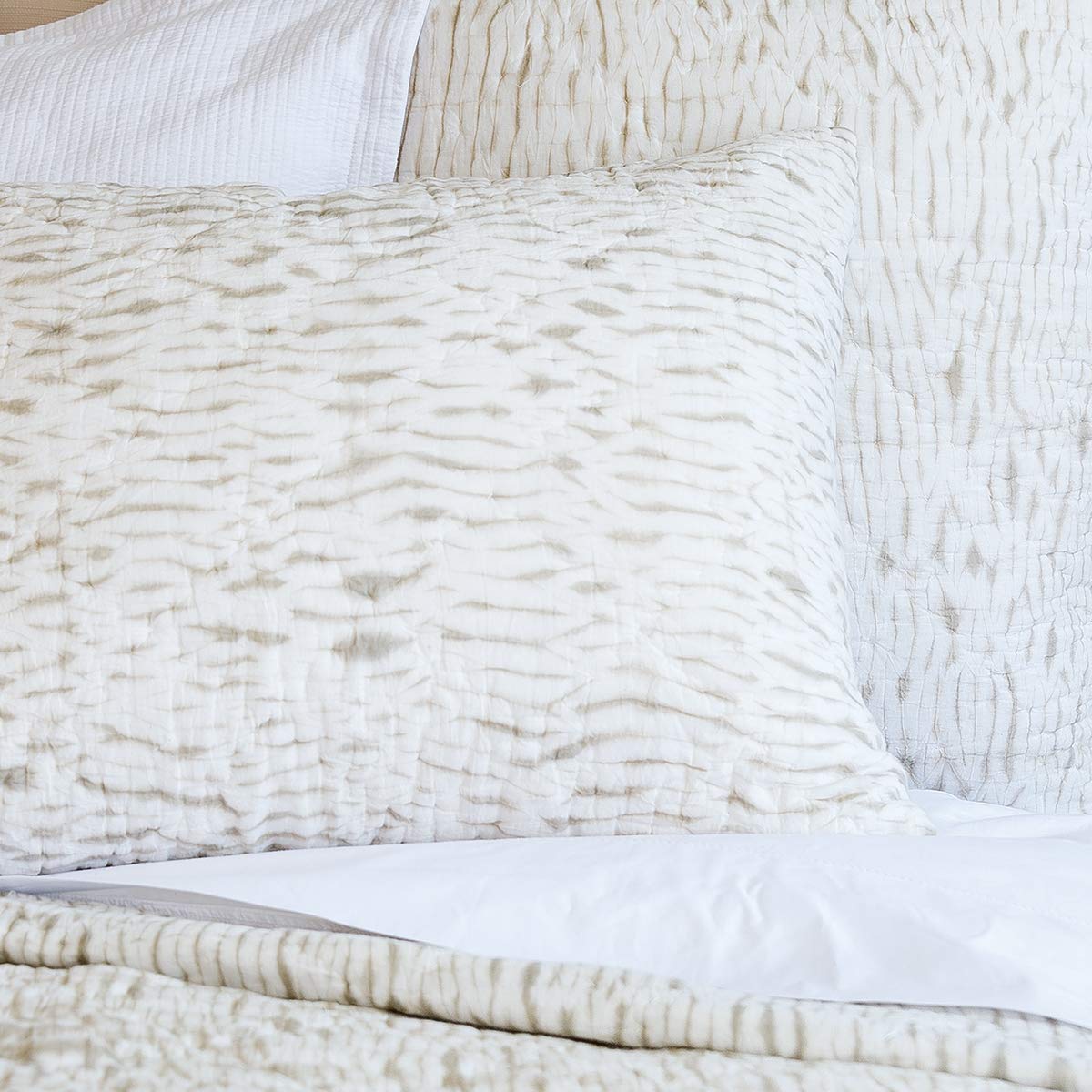 Premium C&F Home Clean Queen Quilt Set - Full/Queen Size in Elegant Pearl Grey | Soft & Breathable Bedding for Cozy Nights & Luxurious Comfort