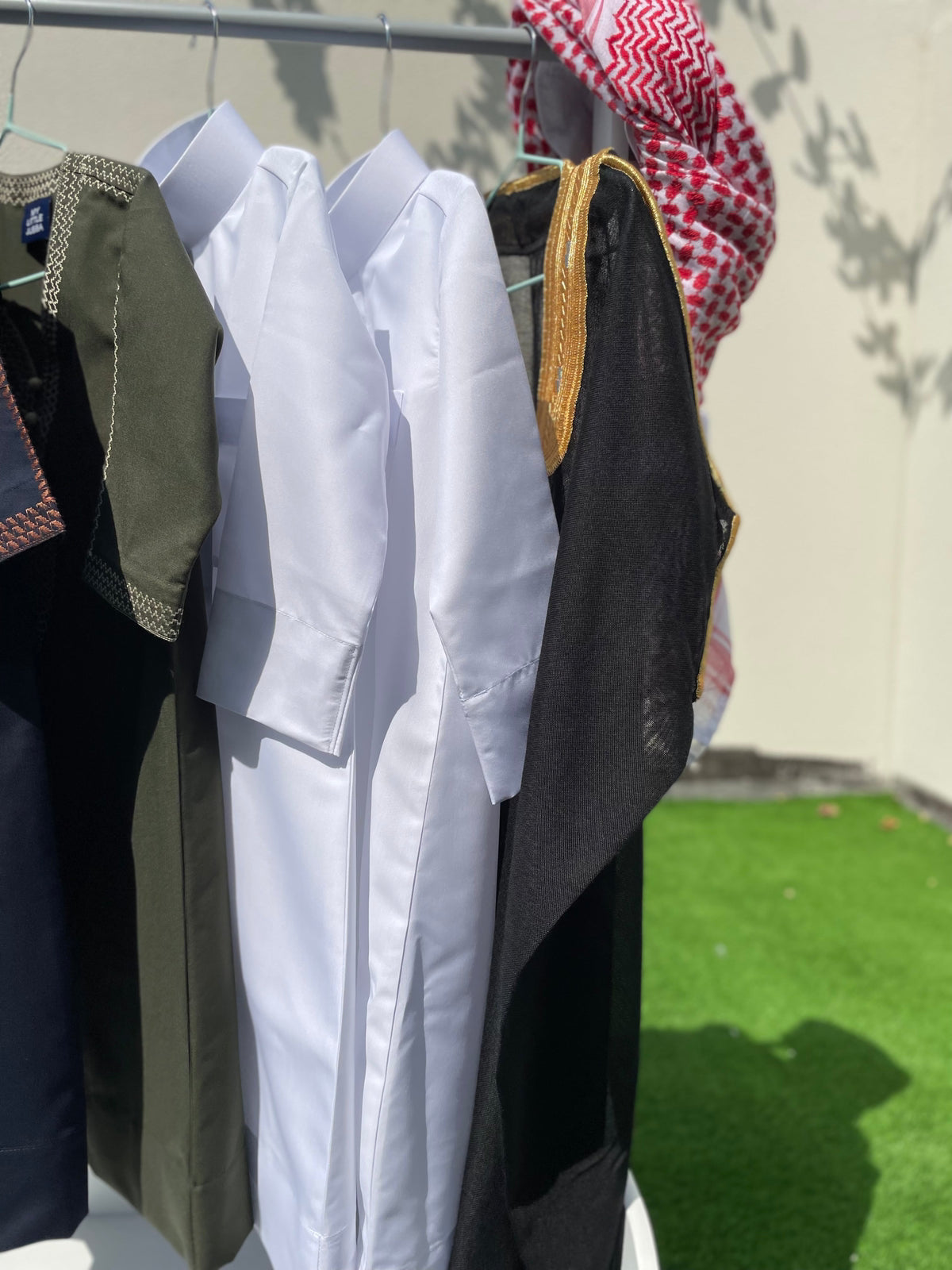 Royal Baby Boy Thobe Gift Set | Black Bisht for 0-12 Months | 10-Piece Outfit for Newborns | Perfect for Eid, Christening & Special Occasions