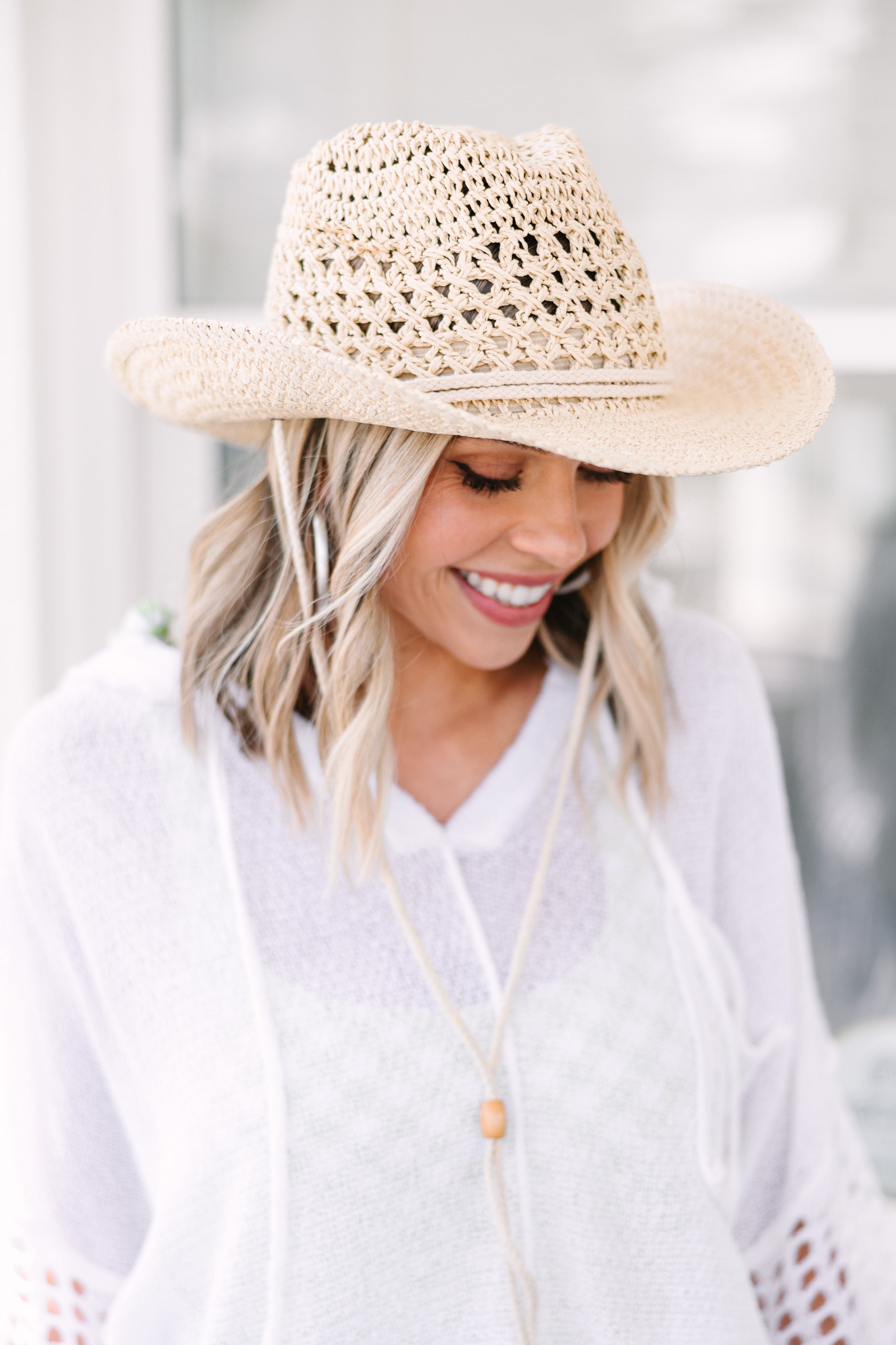 Stylish Taupe Brown Hat for Women & Men - Trendy Unisex Fashion Accessory for Outdoor Activities, Travel & Everyday Wear