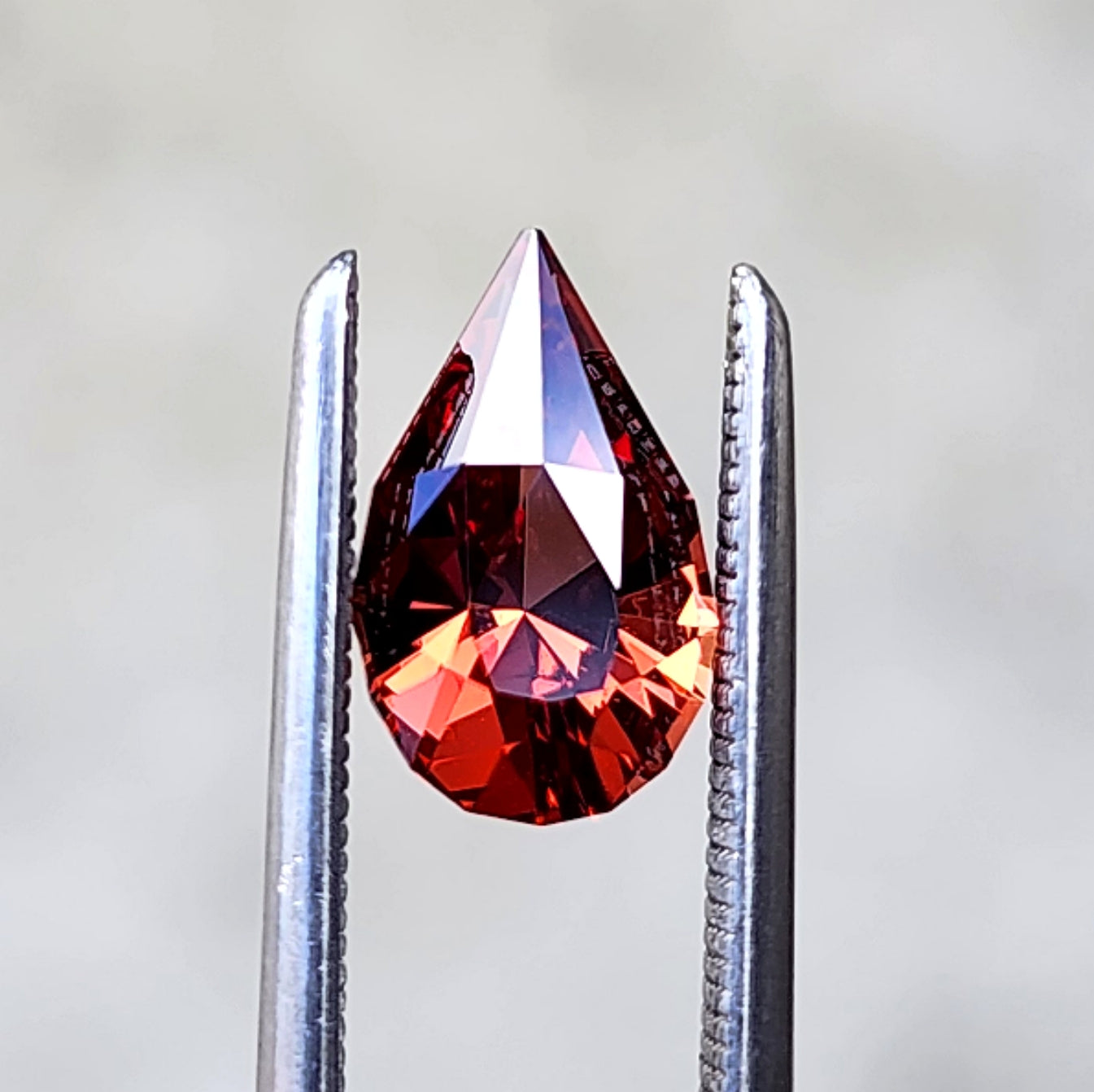 1.15ct Natural Malaya Garnet Pear Cut Gemstone - Elegant Jewelry for Engagement Rings, Necklaces & Earrings