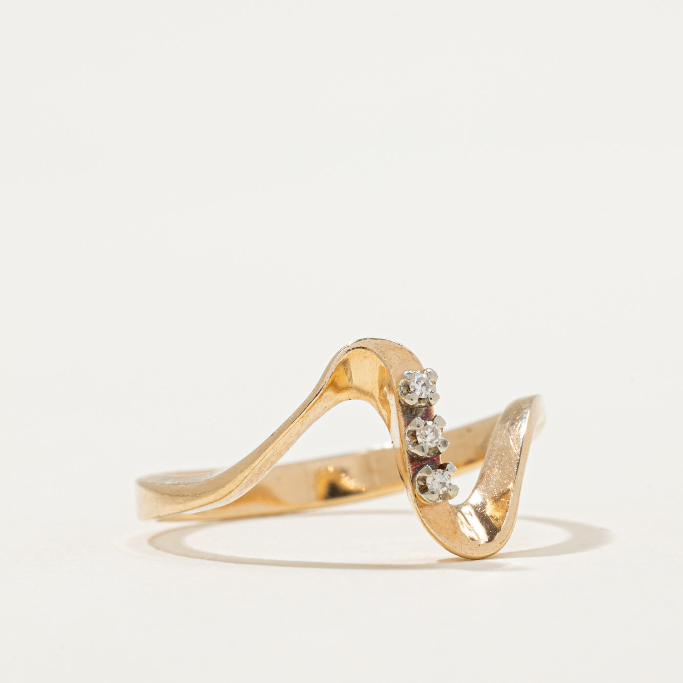 Diamond Wave Abstract Ring - 0.02ctw Genuine Diamond Ring - Size 8 - Elegant Stackable Ring for Women - Perfect for Everyday Wear, Date Nights & Special Occasions