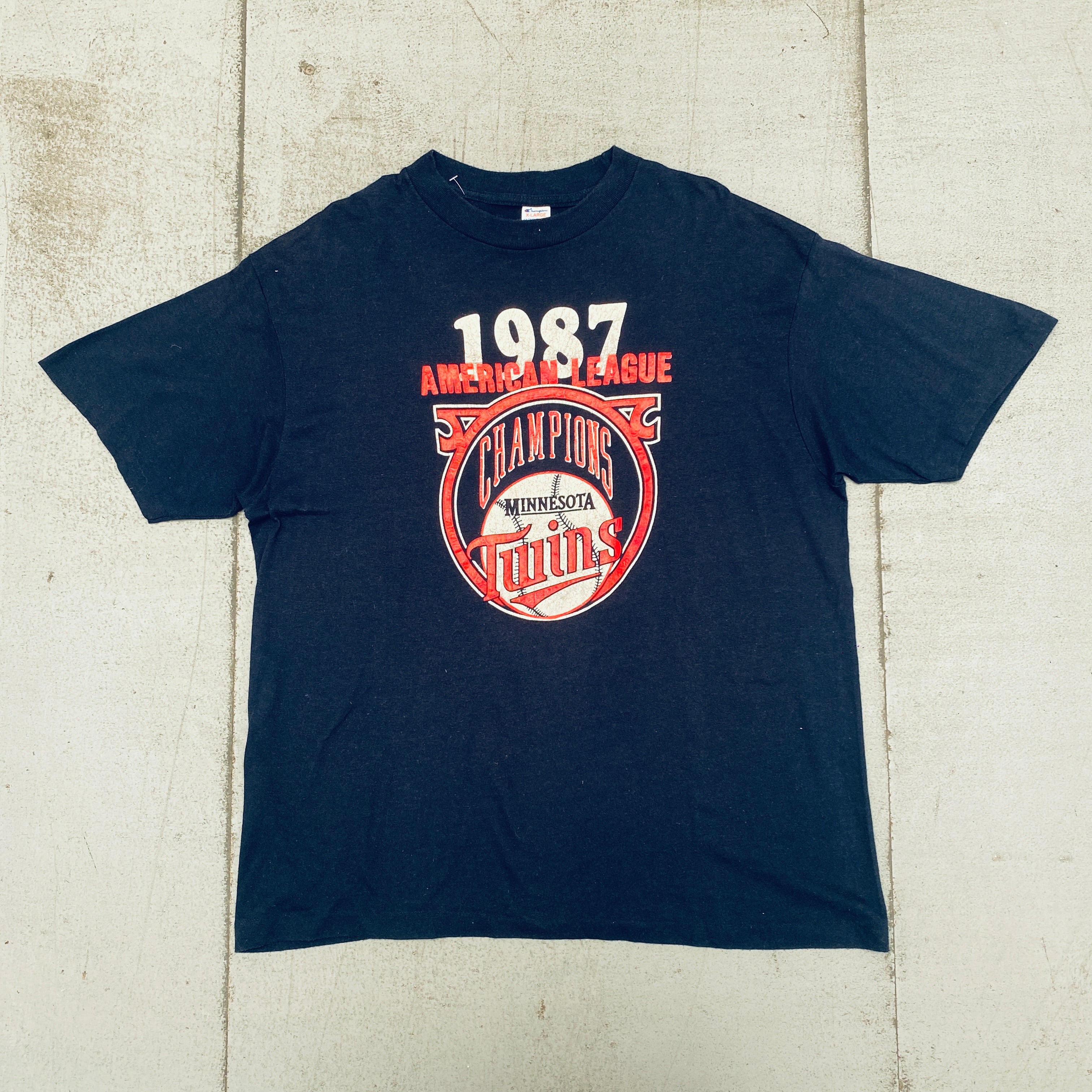 1987 American League Champions Minnesota Twins Vintage Baseball T-Shirt (Large) - Perfect for Game Day, Fan Events & Retro Sports Fashion