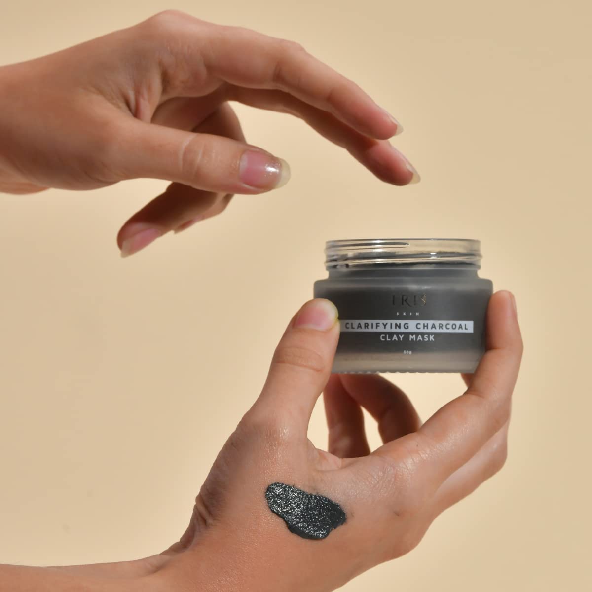 Iris Clarifying Charcoal Clay Mask - Deep Cleansing & Detoxifying Facial Treatment for Oily & Acne-Prone Skin | Reveals Radiant Complexion | 50g | Perfect for Weekly Skincare Routine & Spa Night