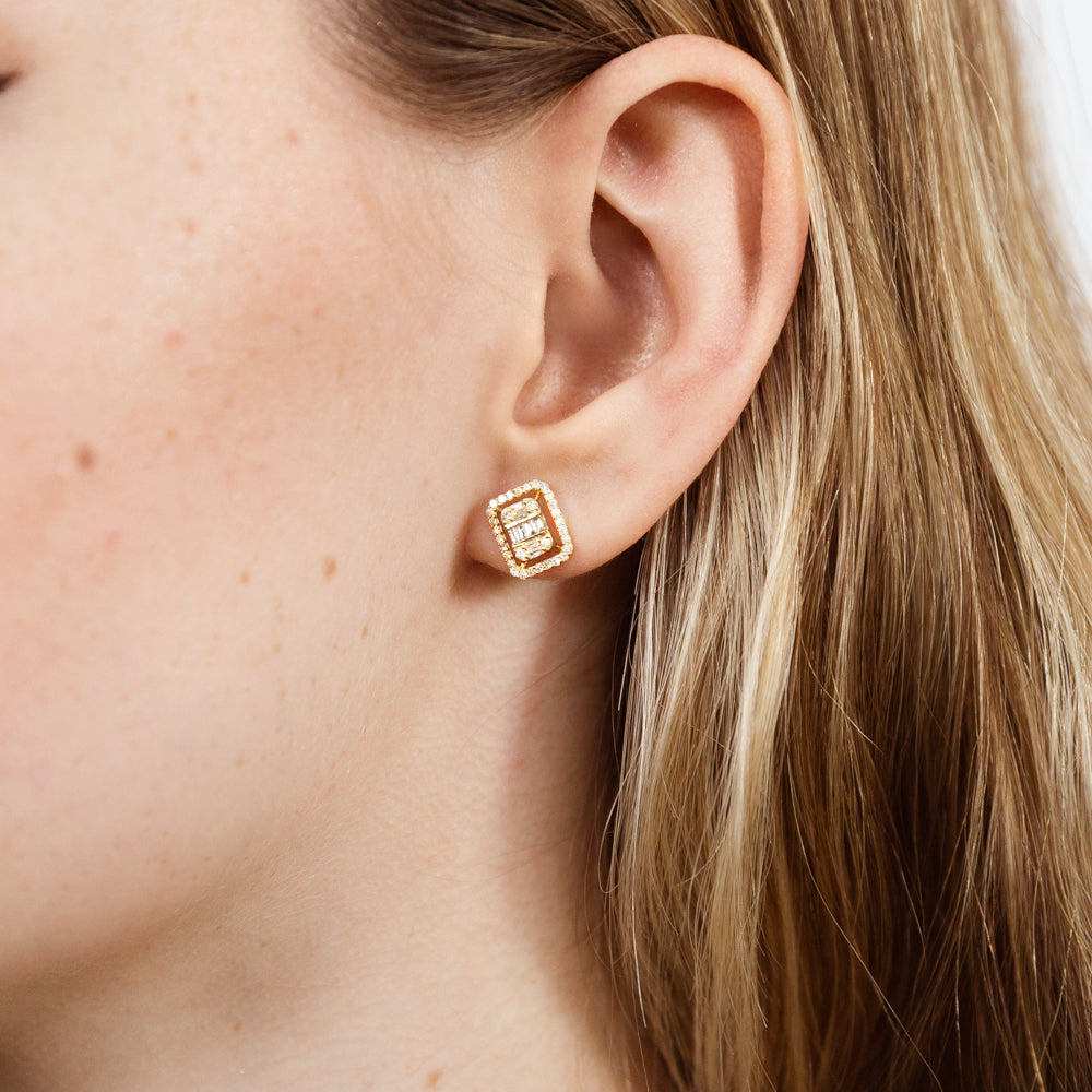 14K Yellow Gold 1/2 Carat Diamond Stud Earrings - Classic Round Cut Stud Earrings for Women - Perfect for Everyday Wear, Special Occasions & Gift Giving