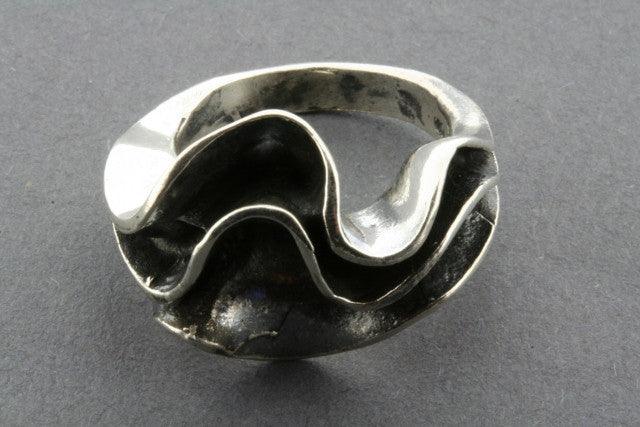 Clam Ring - Elegant Shell Jewelry for Women, Beach Wedding Accessory, Perfect for Summer Outfits & Boho Style