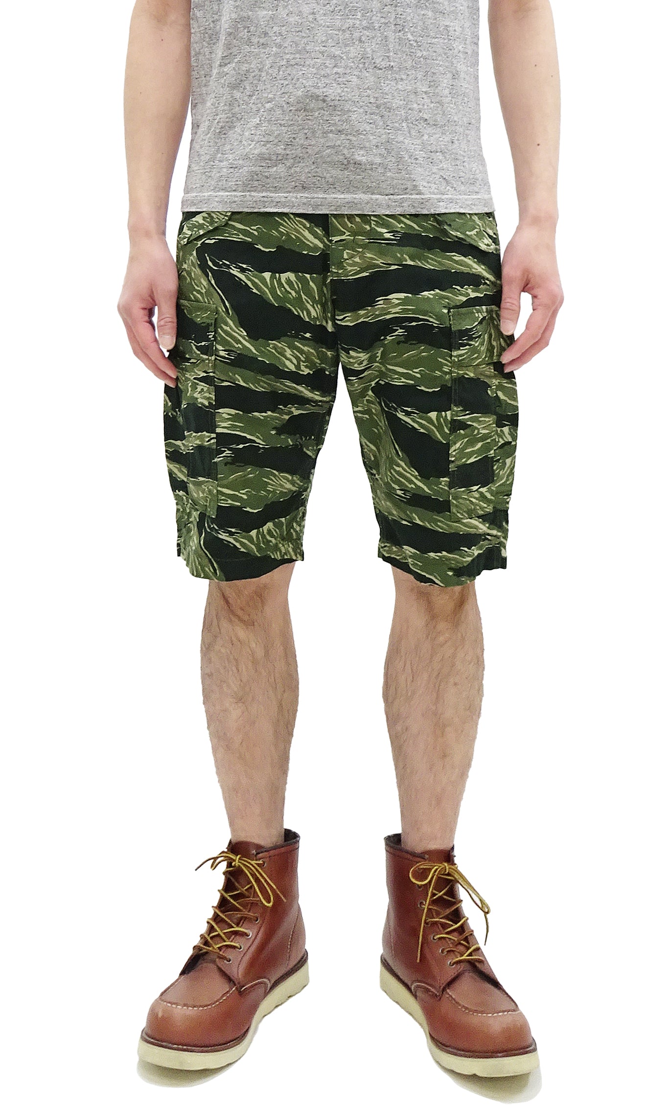 TOYS McCOY Men's Cargo Shorts - Classic U.S. Army Fatigue Inspired Casual Short Pants | TMP1802 161 Tiger Stripe Camo | Perfect for Outdoor Adventures, Hiking & Casual Wear