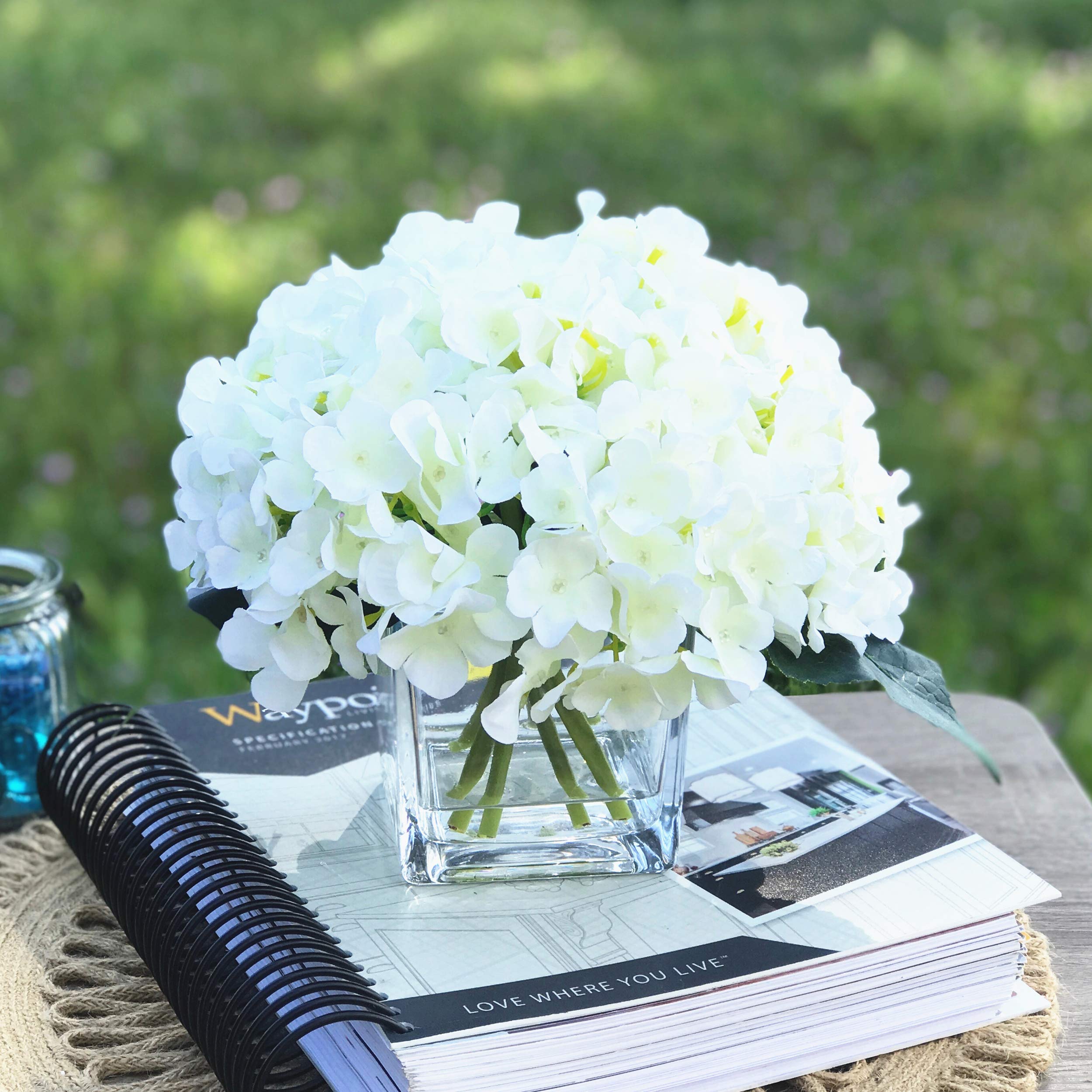 ENOVA HOME Artificial Hydrangea Silk Flower Arrangement in Clear Cube Glass Vase - Elegant Home Decor for Wedding, Party, Dining Table & Office Centerpiece