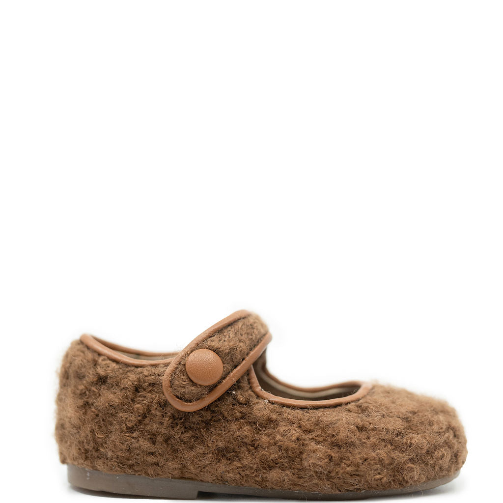 Soft Camel Shearling Baby Mary Jane Shoes - Warm & Cozy First Walkers for Girls & Boys - Perfect for Winter, Holidays & Special Occasions
