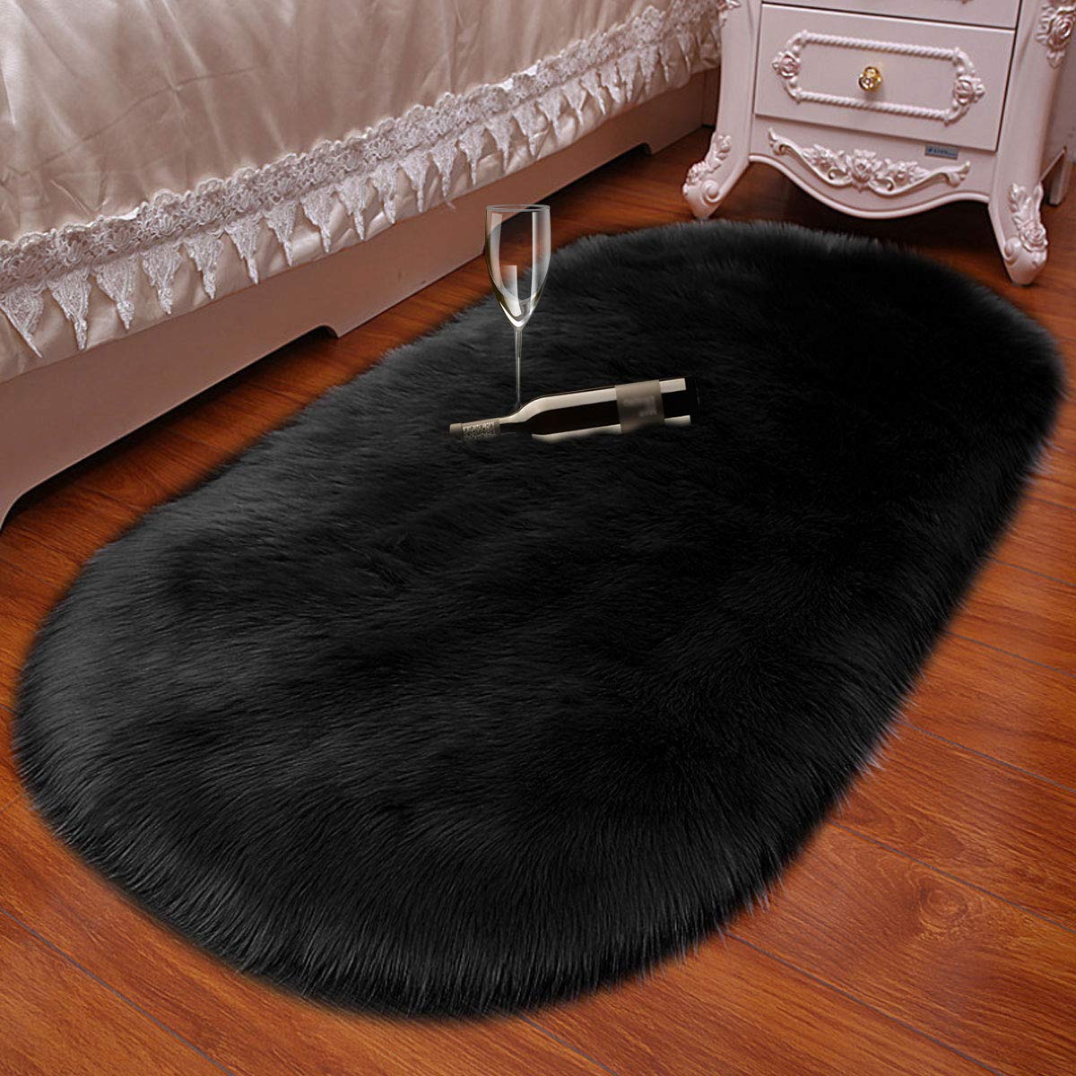 Soft Fluffy Faux Fur Area Rug - 6.6x6.6ft Black Shaggy Sheepskin Carpet for Living Room, Bedroom & Nursery - Cozy Home Decor Rug for Kids Play Area & Pet-Friendly Floor Mat