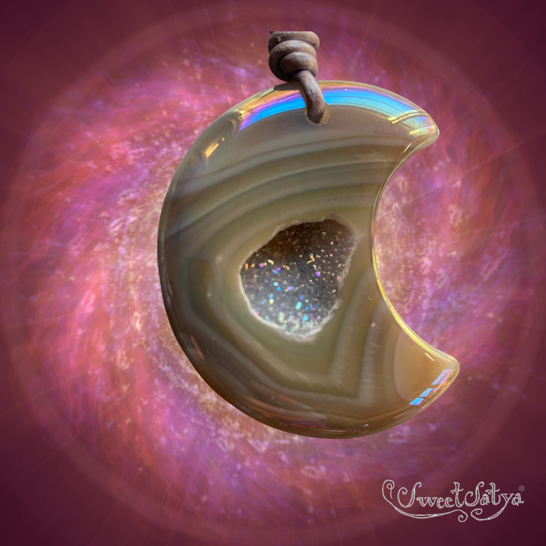 Angel Aura Moon Pendant Necklace - Healing Crystal Jewelry for Women - Perfect for Meditation, Yoga & Spiritual Gifts