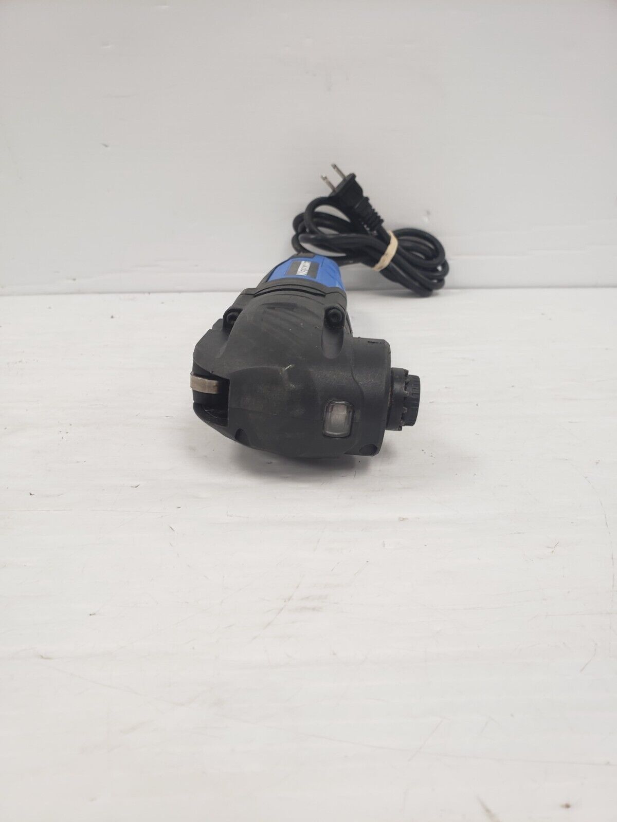 Mastercraft 054-7281-0 Oscillating Multi-Tool - Perfect for DIY Projects, Woodworking, and Home Renovations
