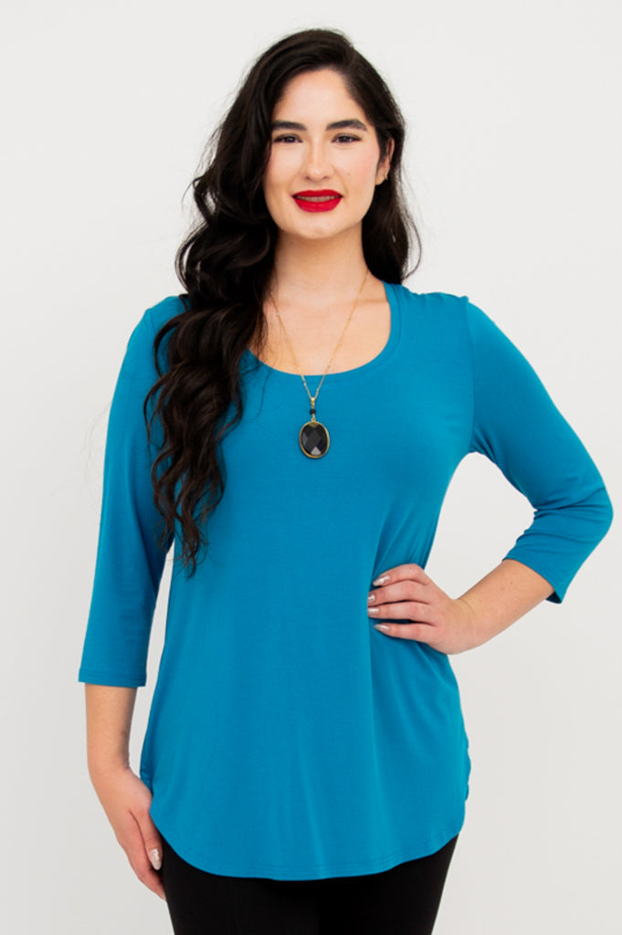 Jazz 3/4 Sleeve Women's Tops - Soft Bamboo Fabric, Flowy Wave Design for Casual Wear, Perfect for Summer Outfits & Beach Vacations