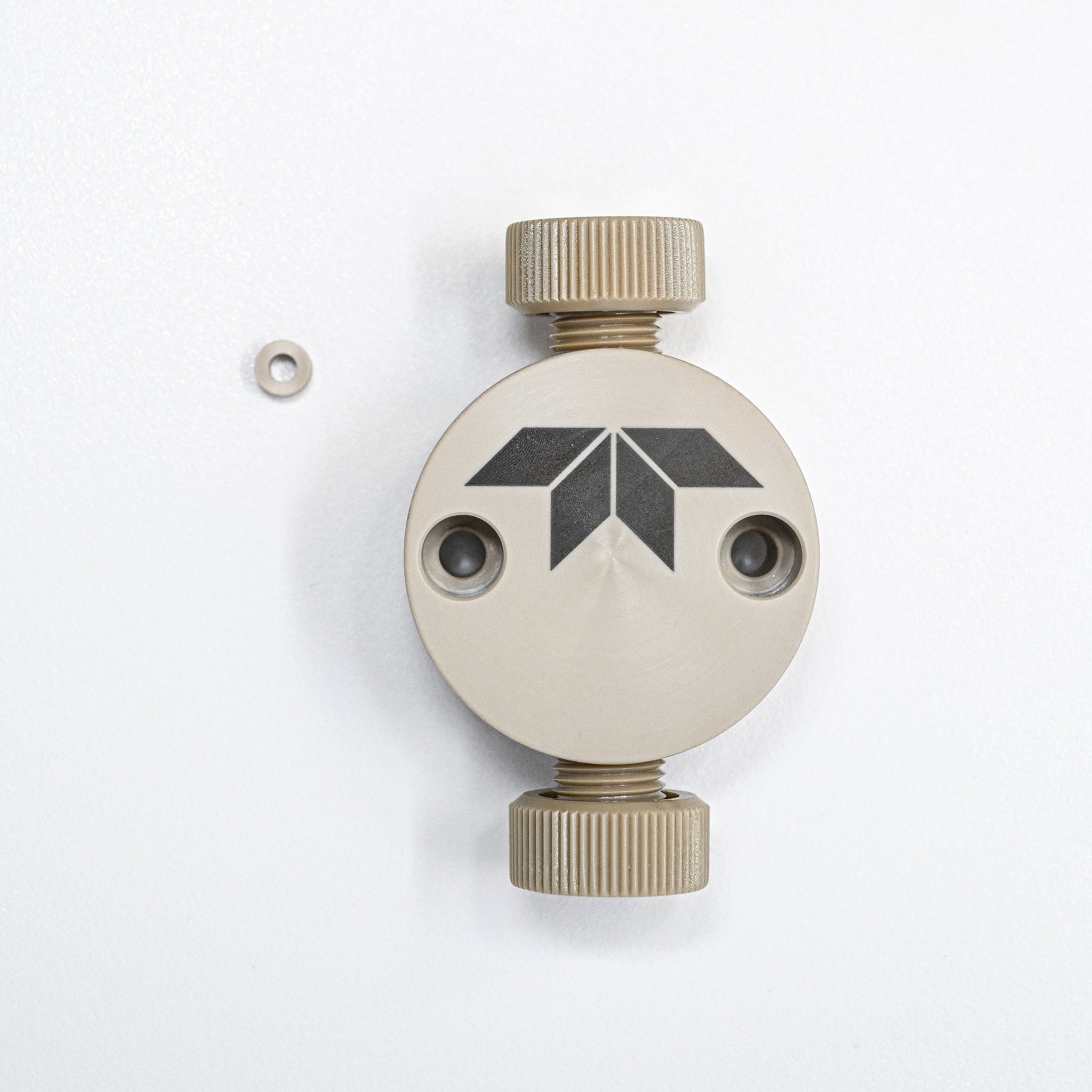 ReaXus® PEEK Head Kit - 0.125 Inch O.D. Piston with Standard FP Seal - 1/8 Inch Inlet & 1/8 or 1/16 Inch Outlet - Ideal for High-Pressure Fluid Systems & Laboratory Equipment