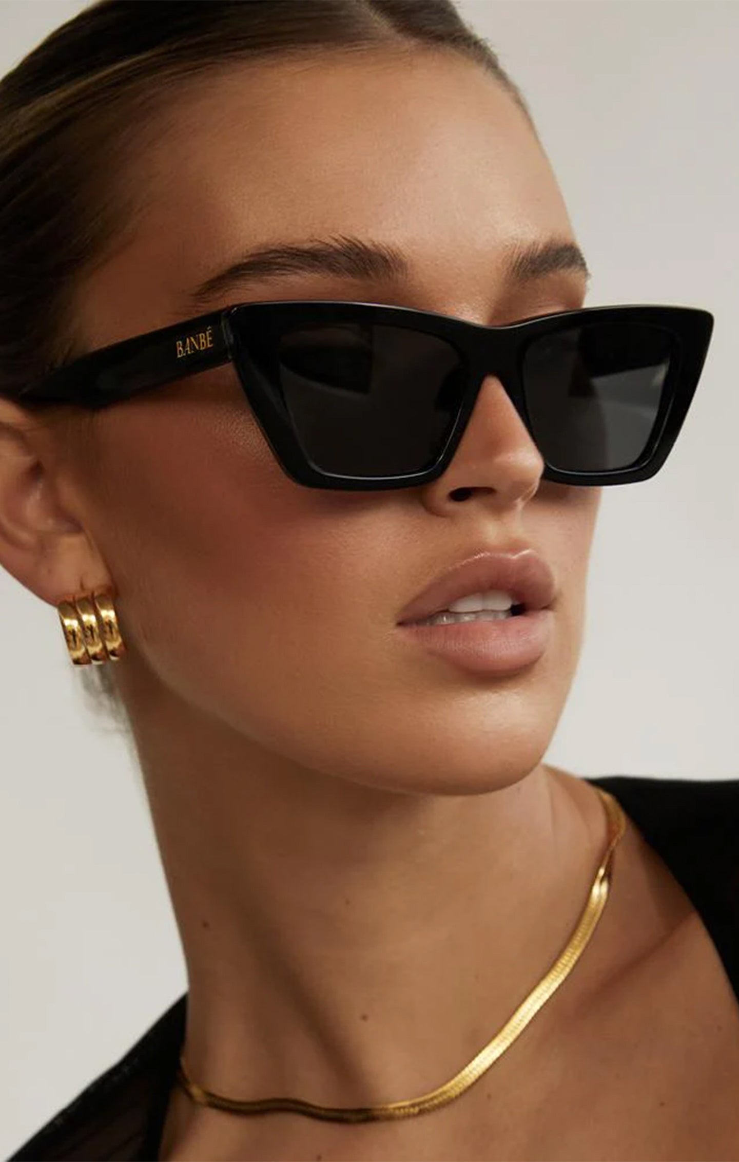 Banbé Eyewear The Gisele Sunglasses - Stylish Black UV Protection Sunglasses for Women | Perfect for Beach, Driving & Outdoor Activities