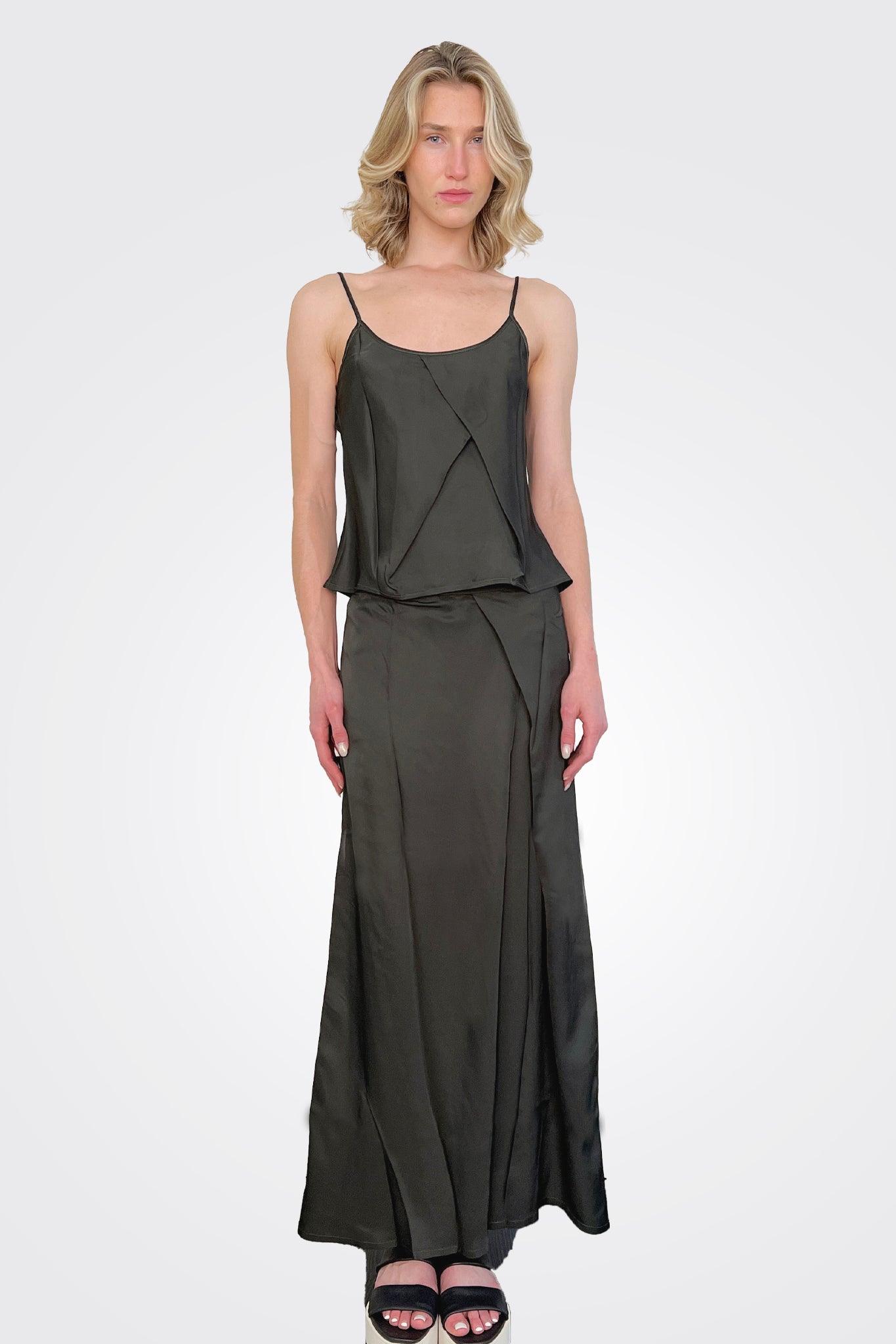 Bjarka Skirt Tarmac - Stylish Women's A-Line Skirt for Casual & Office Wear | Perfect for Work, Dates & Everyday Outfits