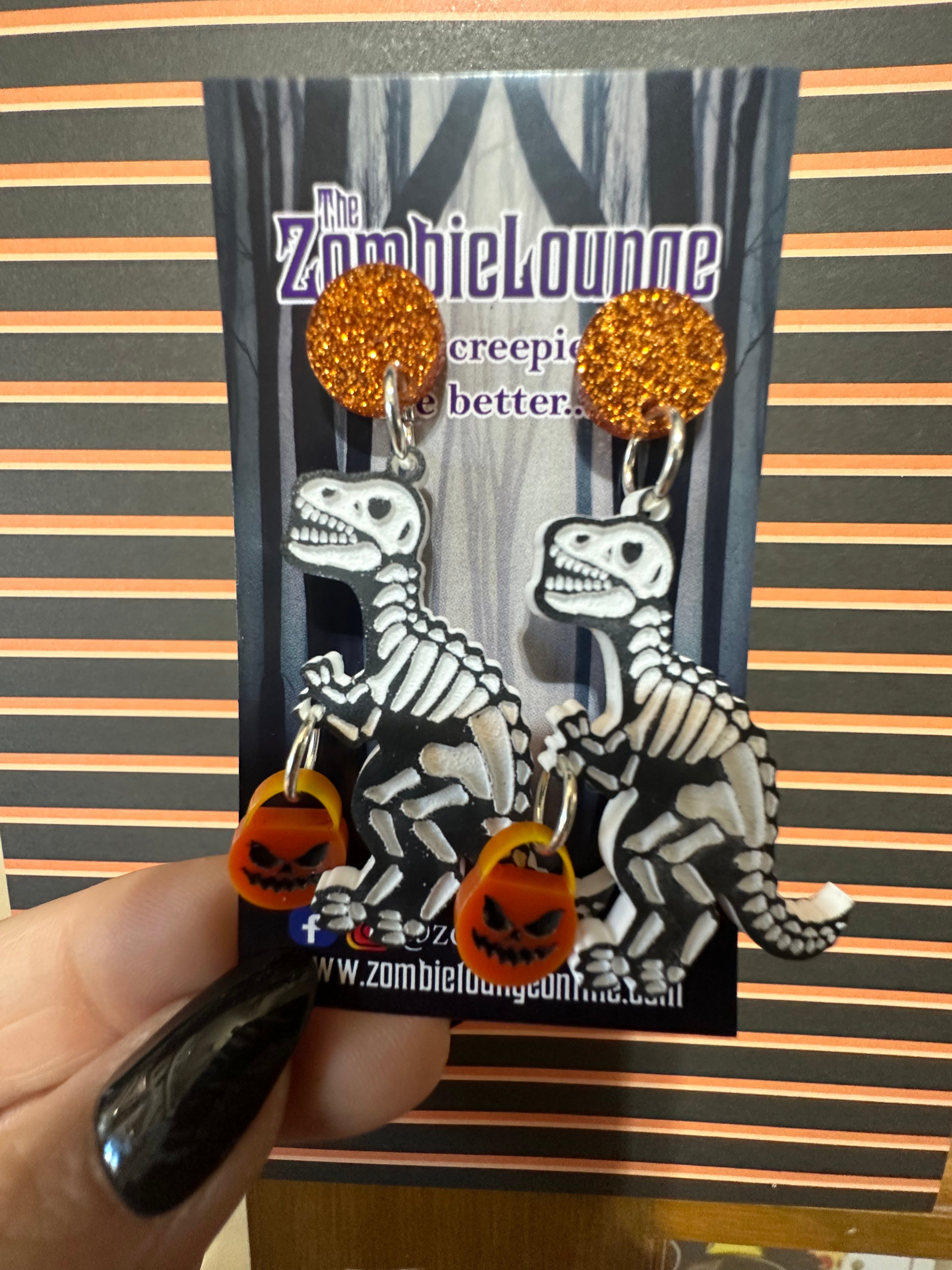 Dinosaur Pumpkin Earrings - Cute Halloween Dinosaur Jewelry for Women, Girls | Perfect for Halloween Costumes, Cosplay, and Fall Fashion Accessories